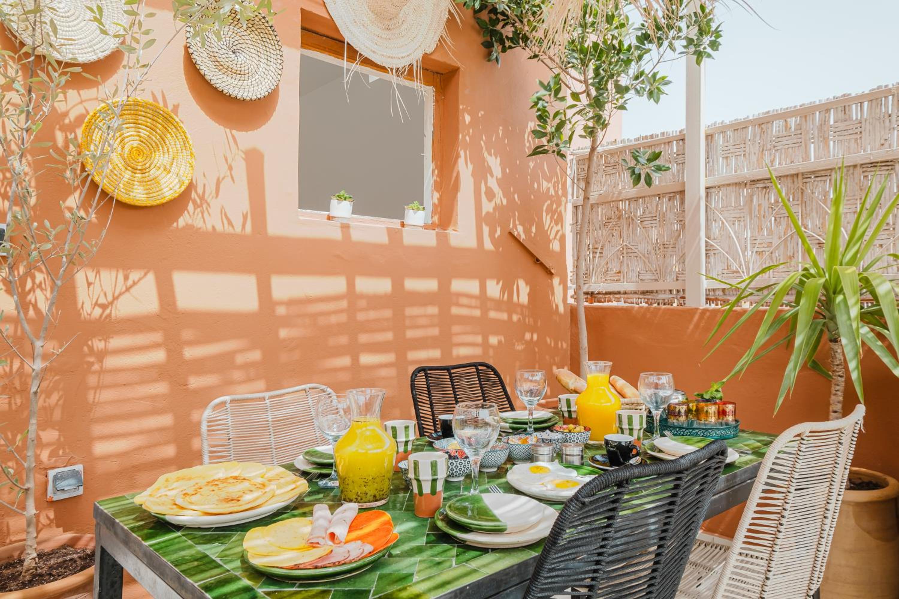 Heart of Gueliz Rooftop Terrace with Pool and Breakfast Free WiFi 3 Bedrooms