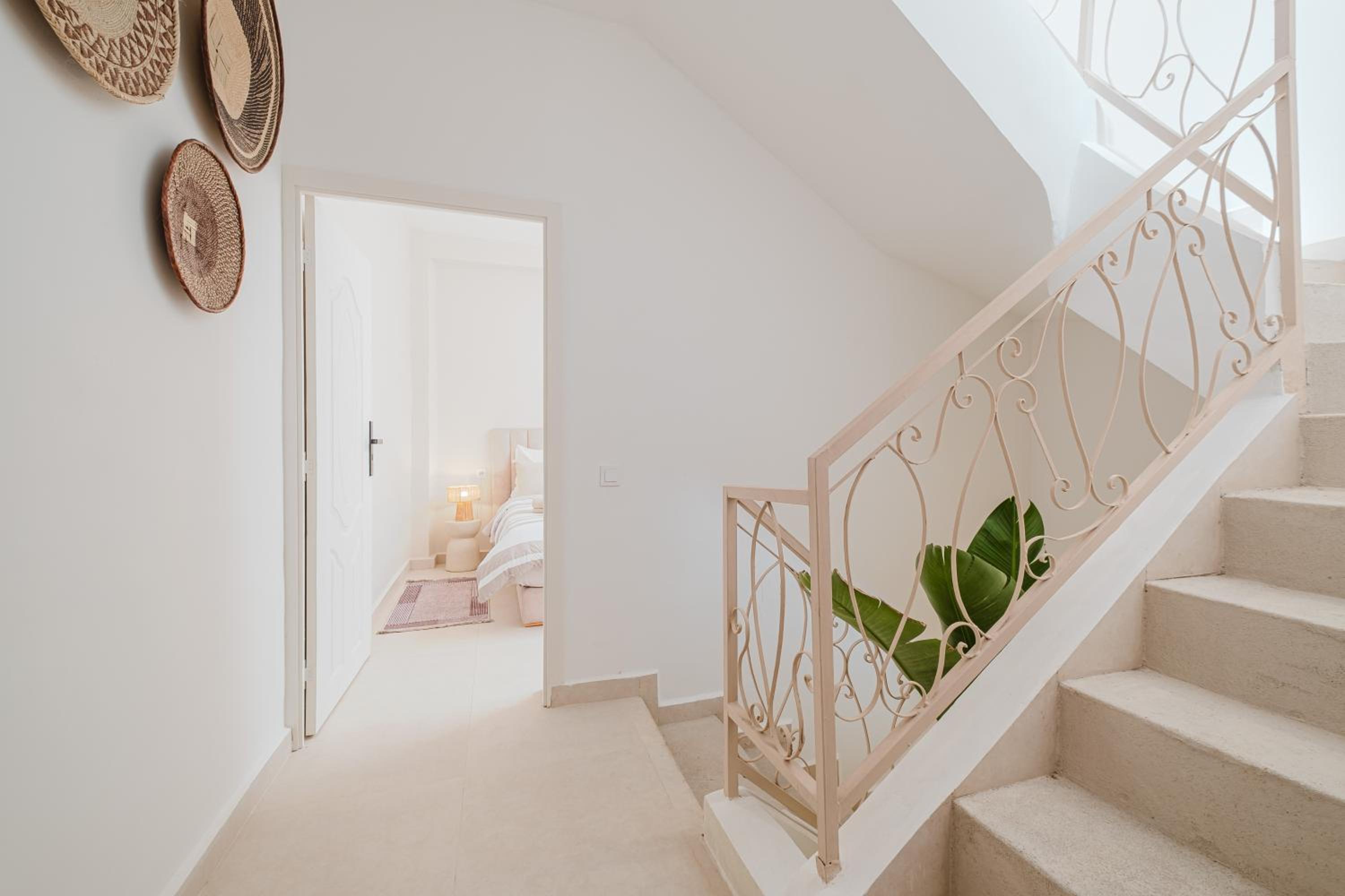 Heart of Gueliz Rooftop Terrace with Pool and Breakfast Free WiFi 3 Bedrooms