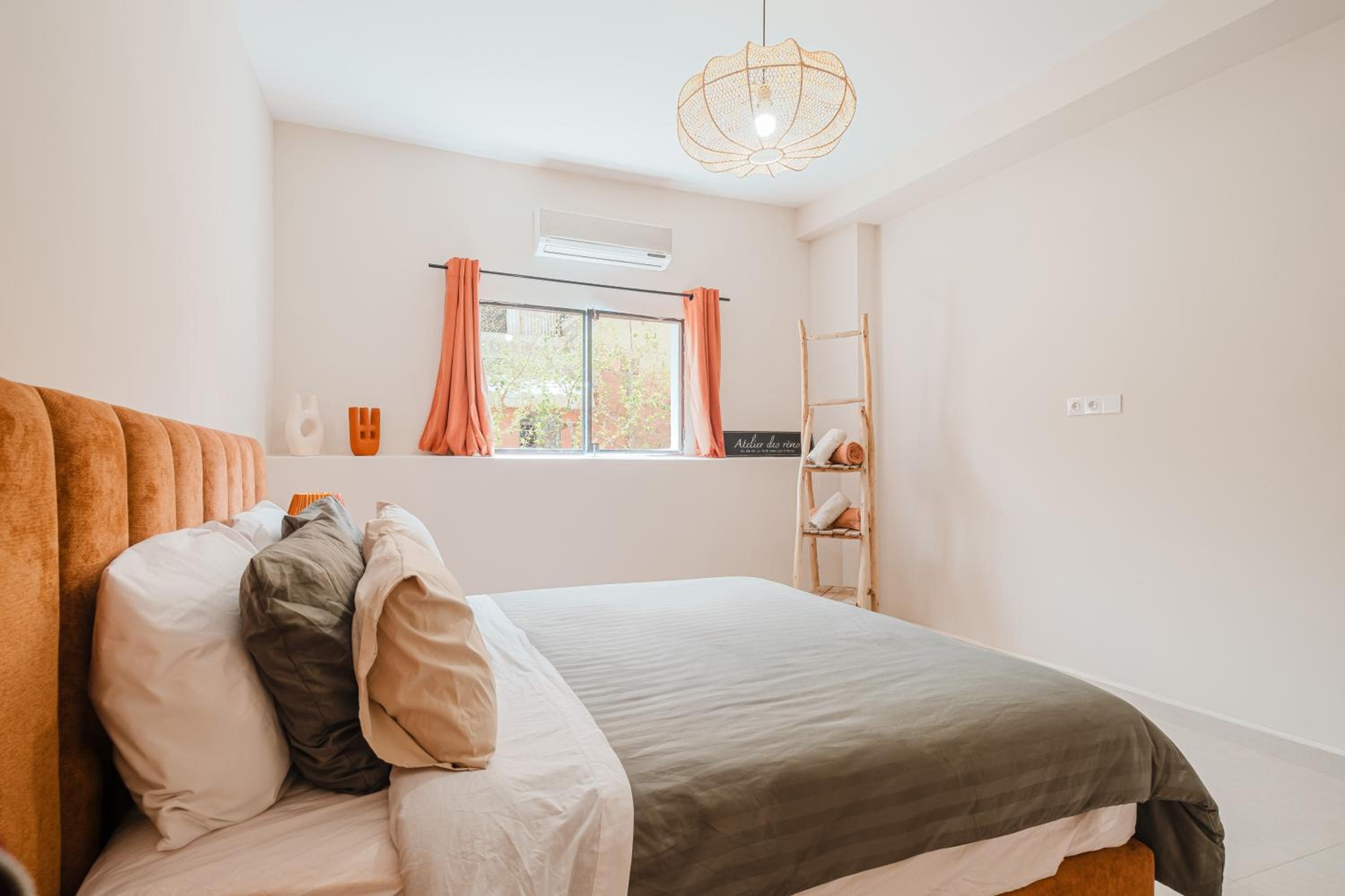 Heart of Gueliz Rooftop Terrace with Pool and Breakfast Free WiFi 3 Bedrooms