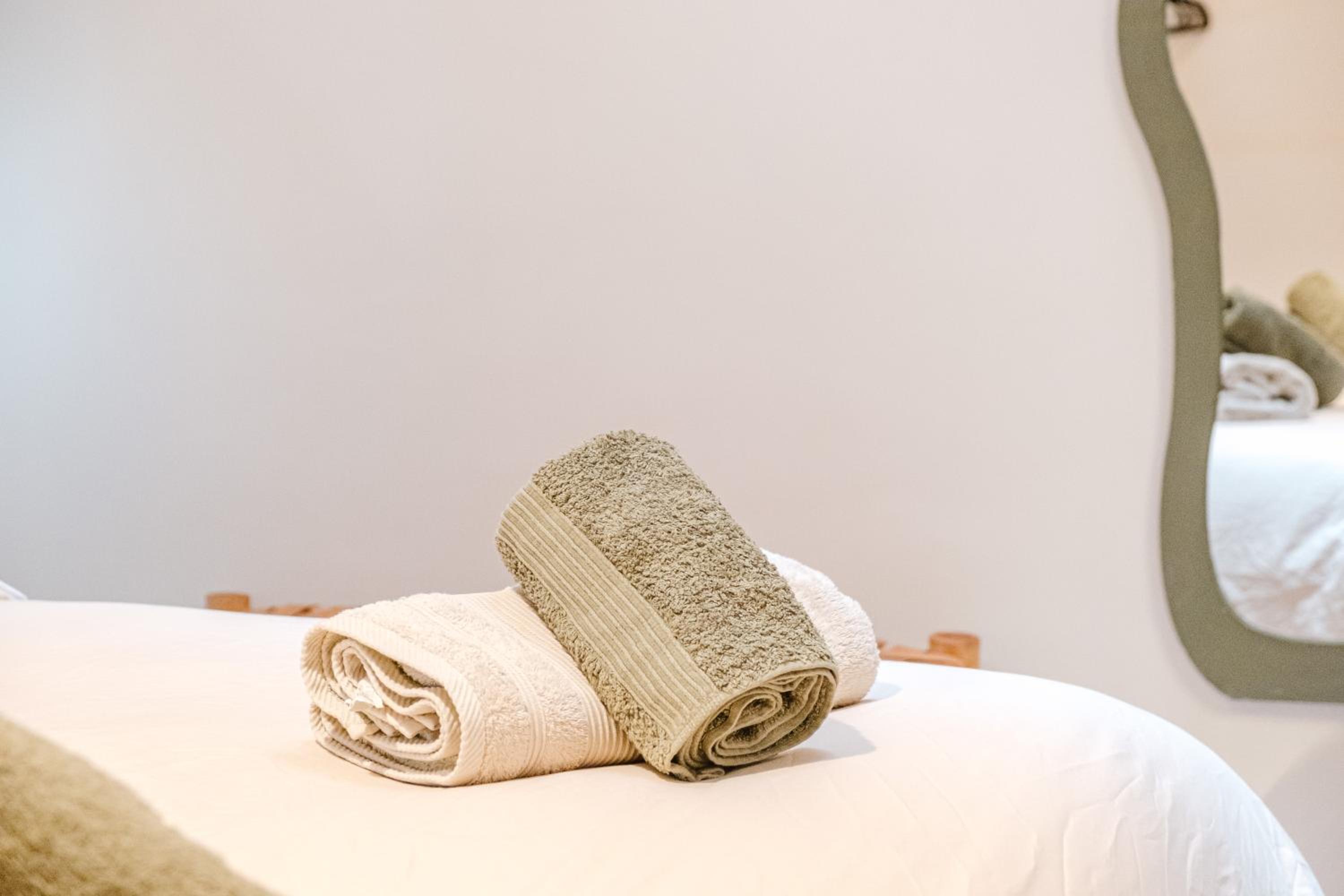 Heart of Gueliz Rooftop Terrace with Pool and Breakfast Free WiFi 3 Bedrooms