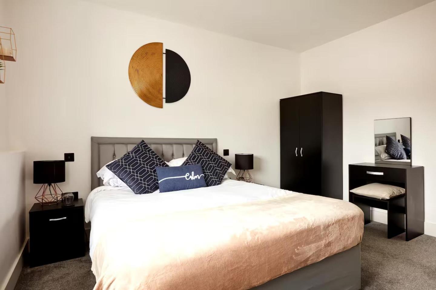Modern 2-BR Home with Lift Access in Central Norwich