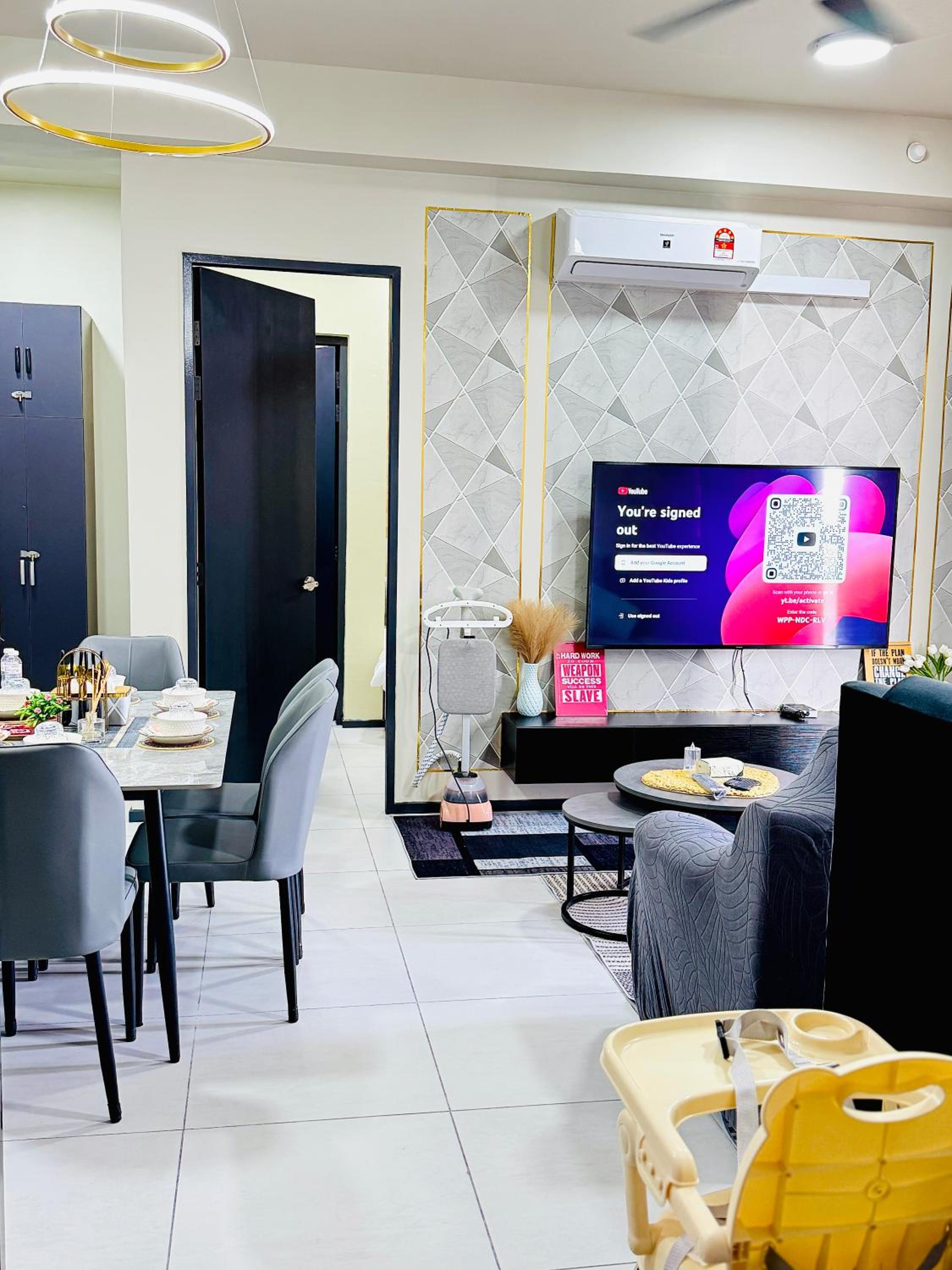 Jac Urban Suites Luxury & Premium Staycation 10pax