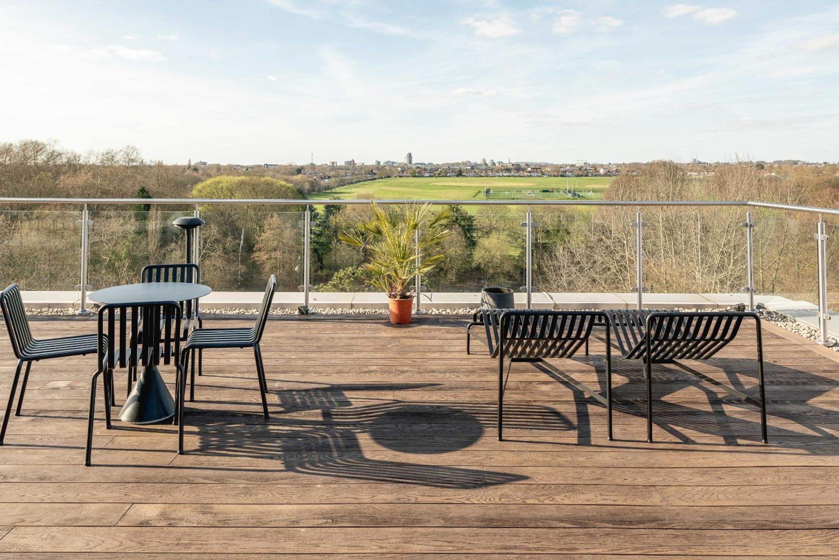 Chiswick Parkside Apartments by Sleepy Lodge London
