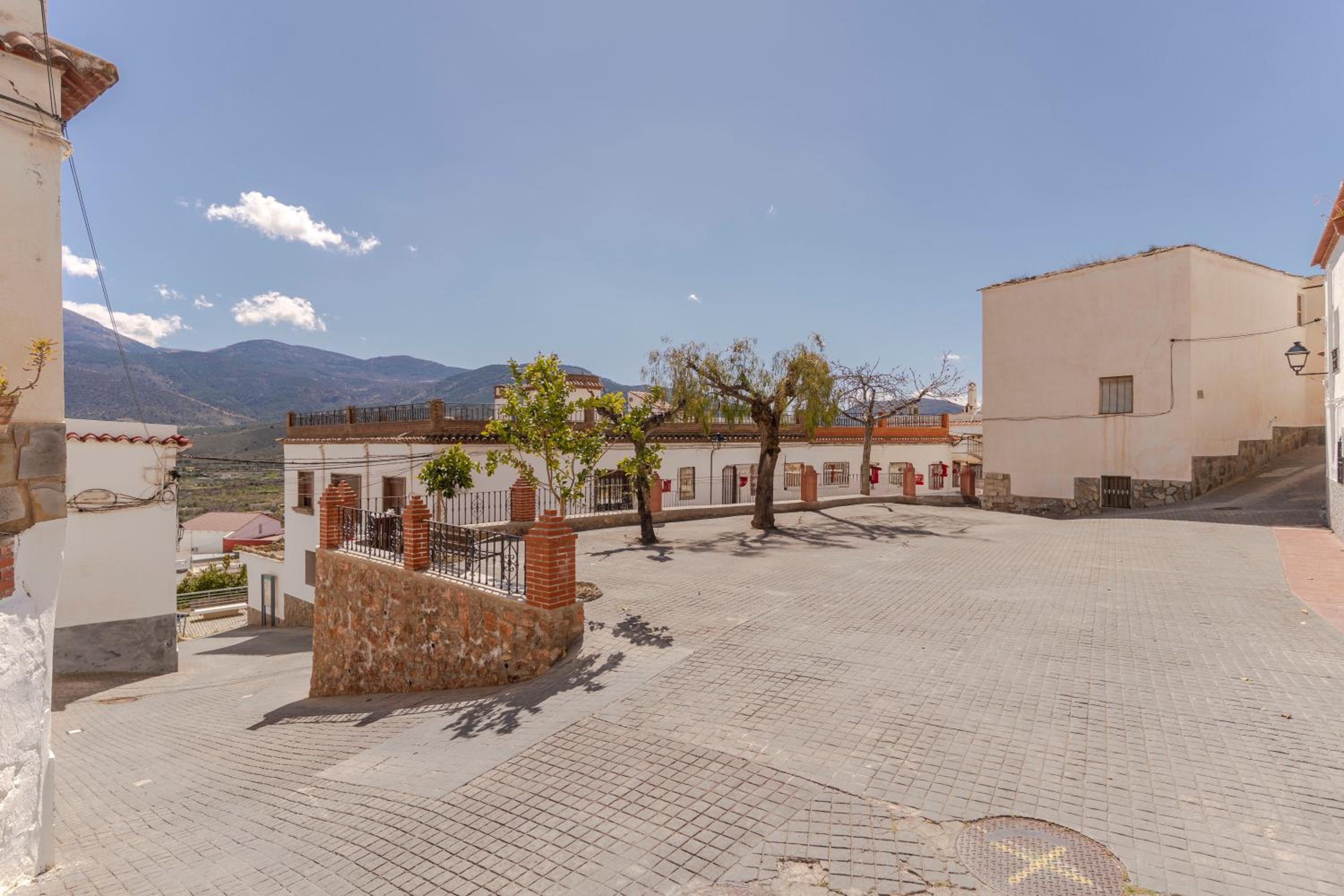 RentitSpain - Laujar de Andarax - Casa Lavadero Historia y Confort