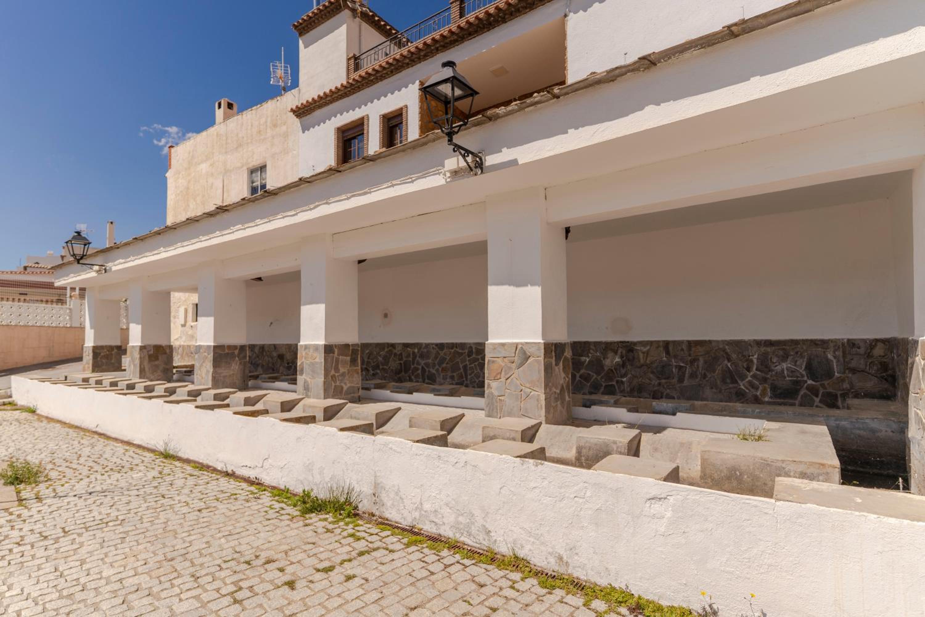 RentitSpain - Laujar de Andarax - Casa Lavadero Historia y Confort