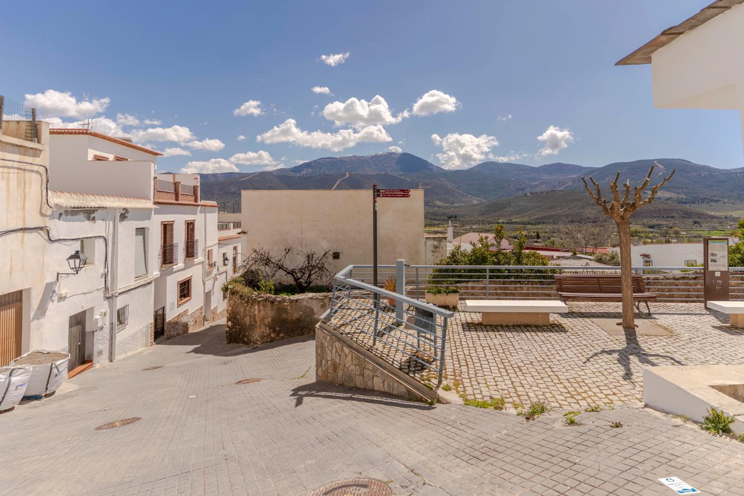 RentitSpain - Laujar de Andarax - Casa Lavadero Historia y Confort