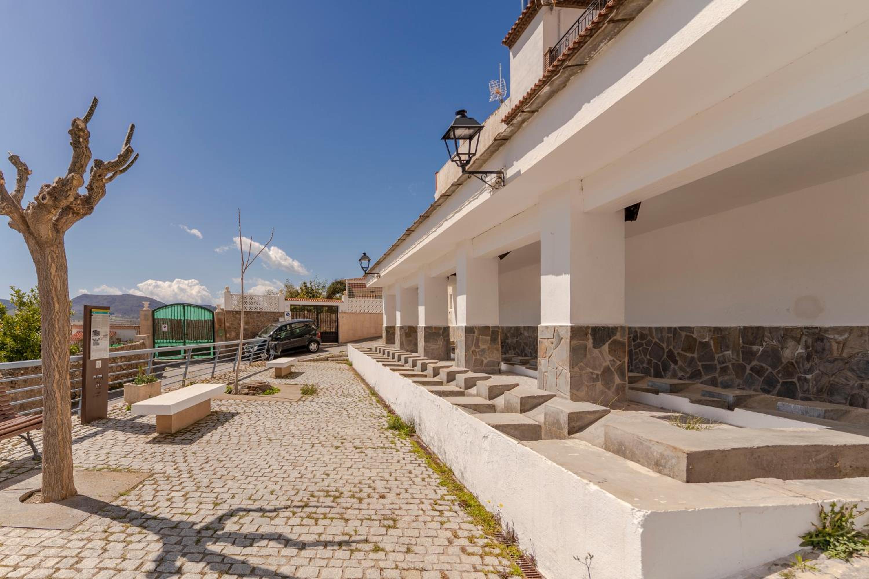 RentitSpain - Laujar de Andarax - Casa Lavadero Historia y Confort