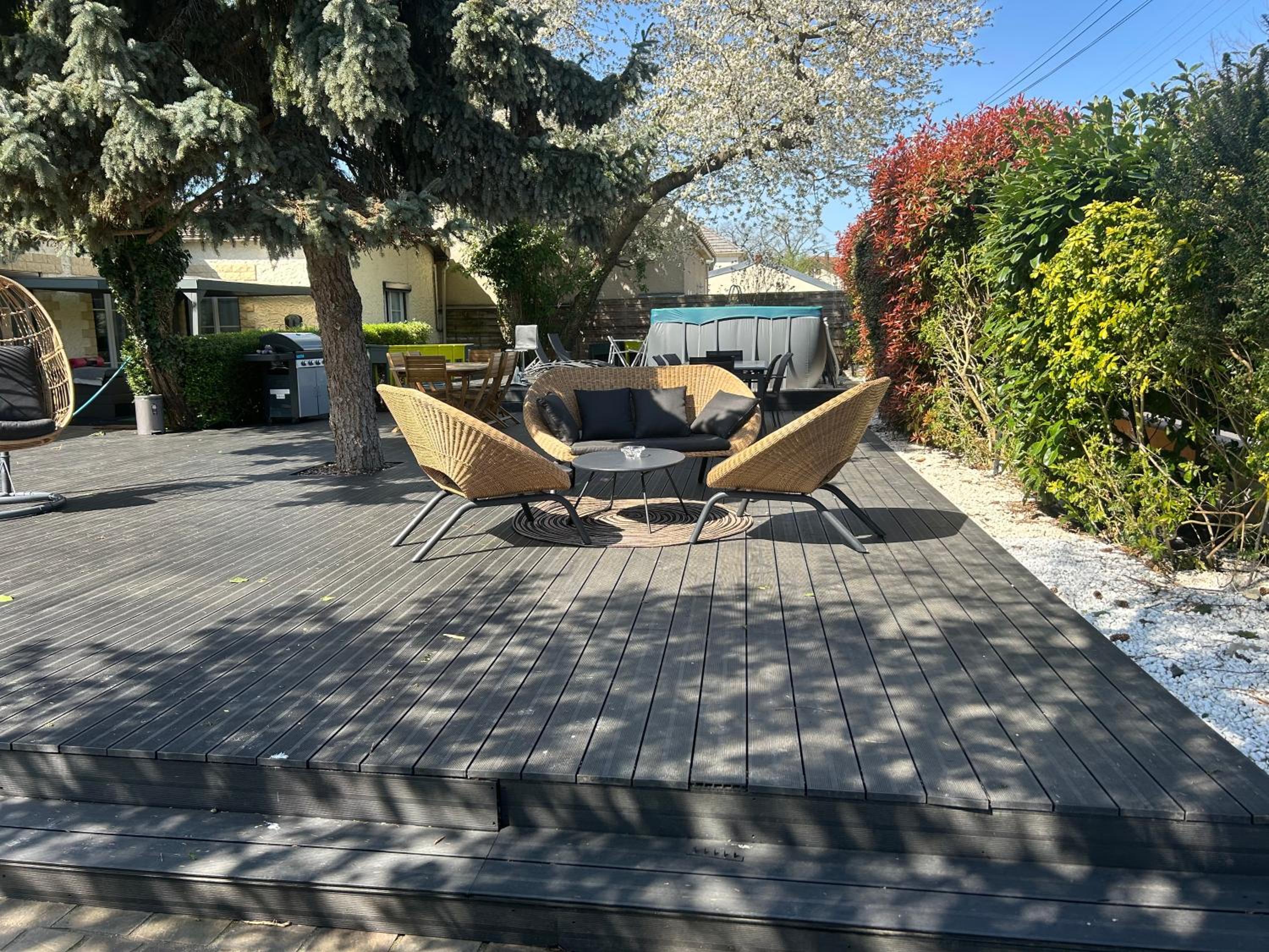 Villa Maxonale près de Paris avec Piscine Chauffée, Sauna et Jacuzzi