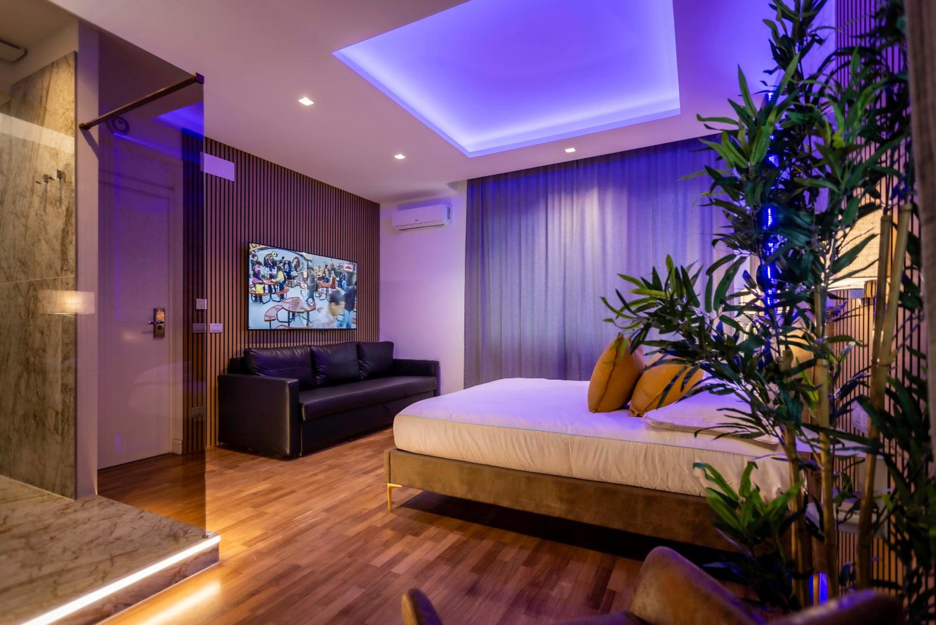 Lyo Sky Rooms