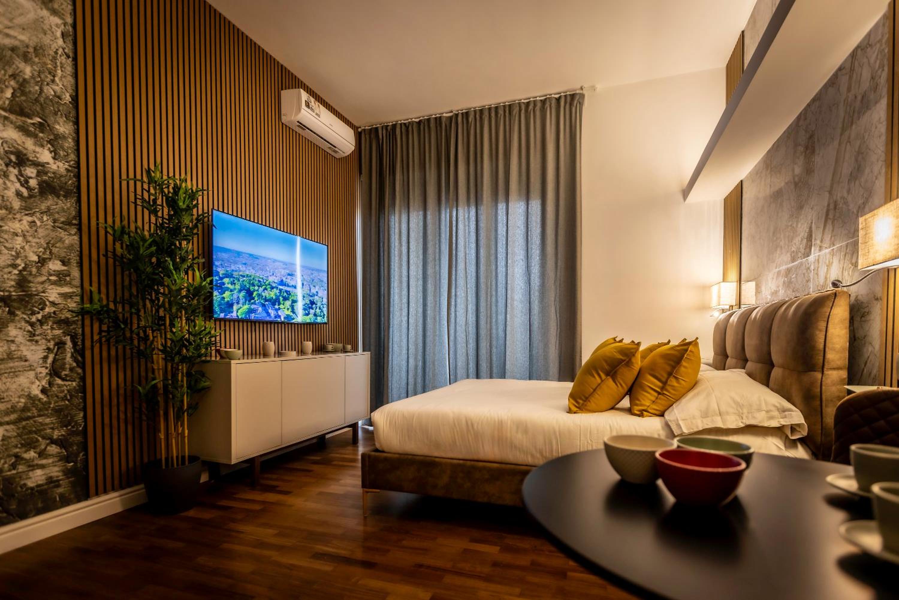 Lyo Sky Rooms