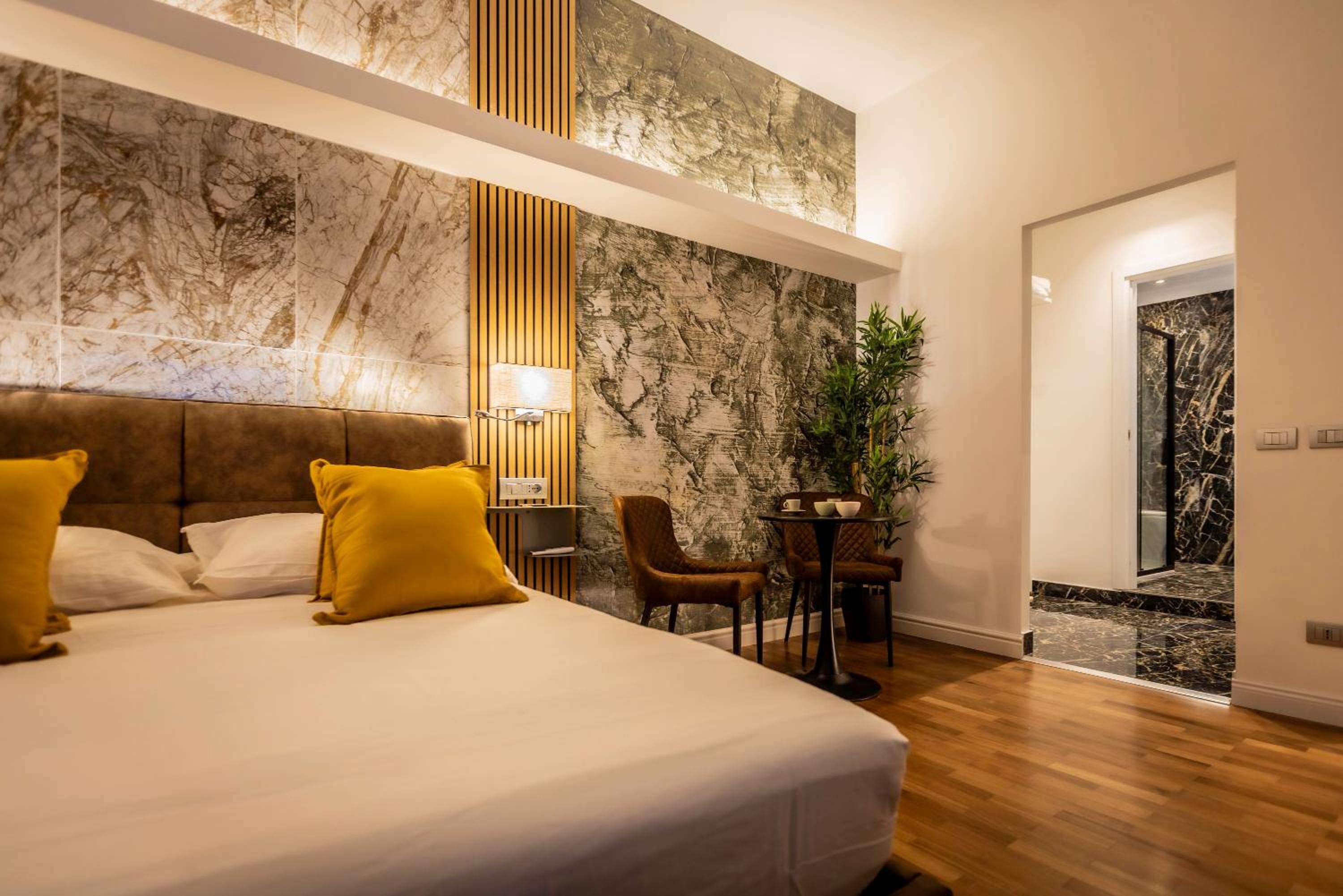 Lyo Sky Rooms