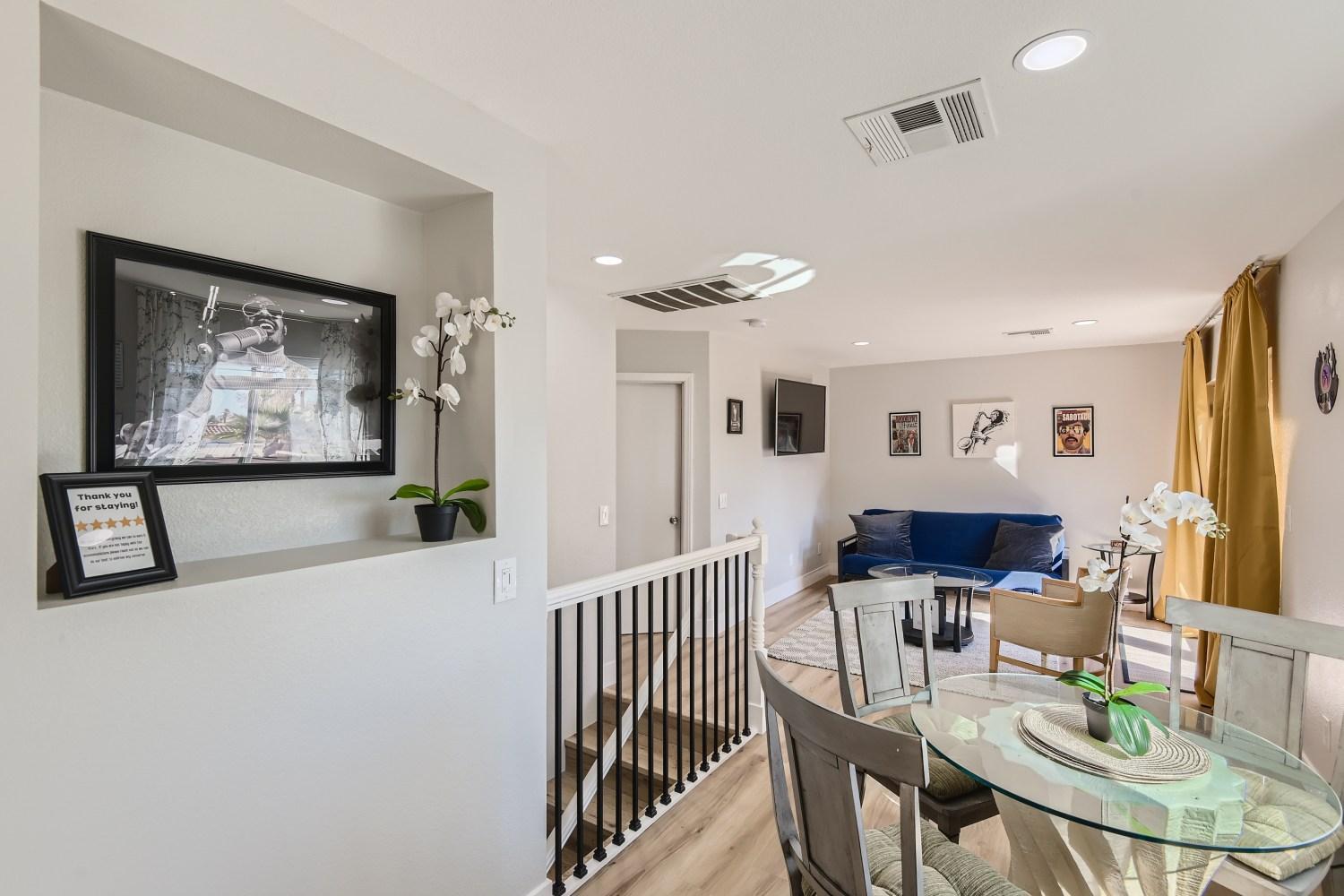Lux life! Central location for business or play!