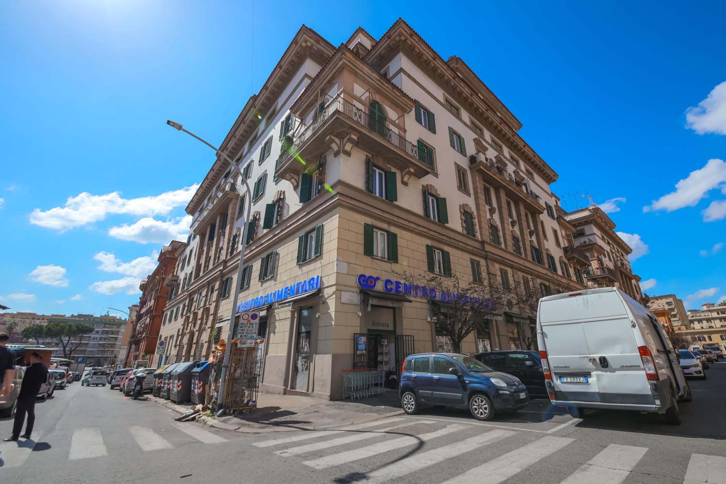 Casa Fen Palazzo Storico - Re di Roma metro A - 2camere2bagni
