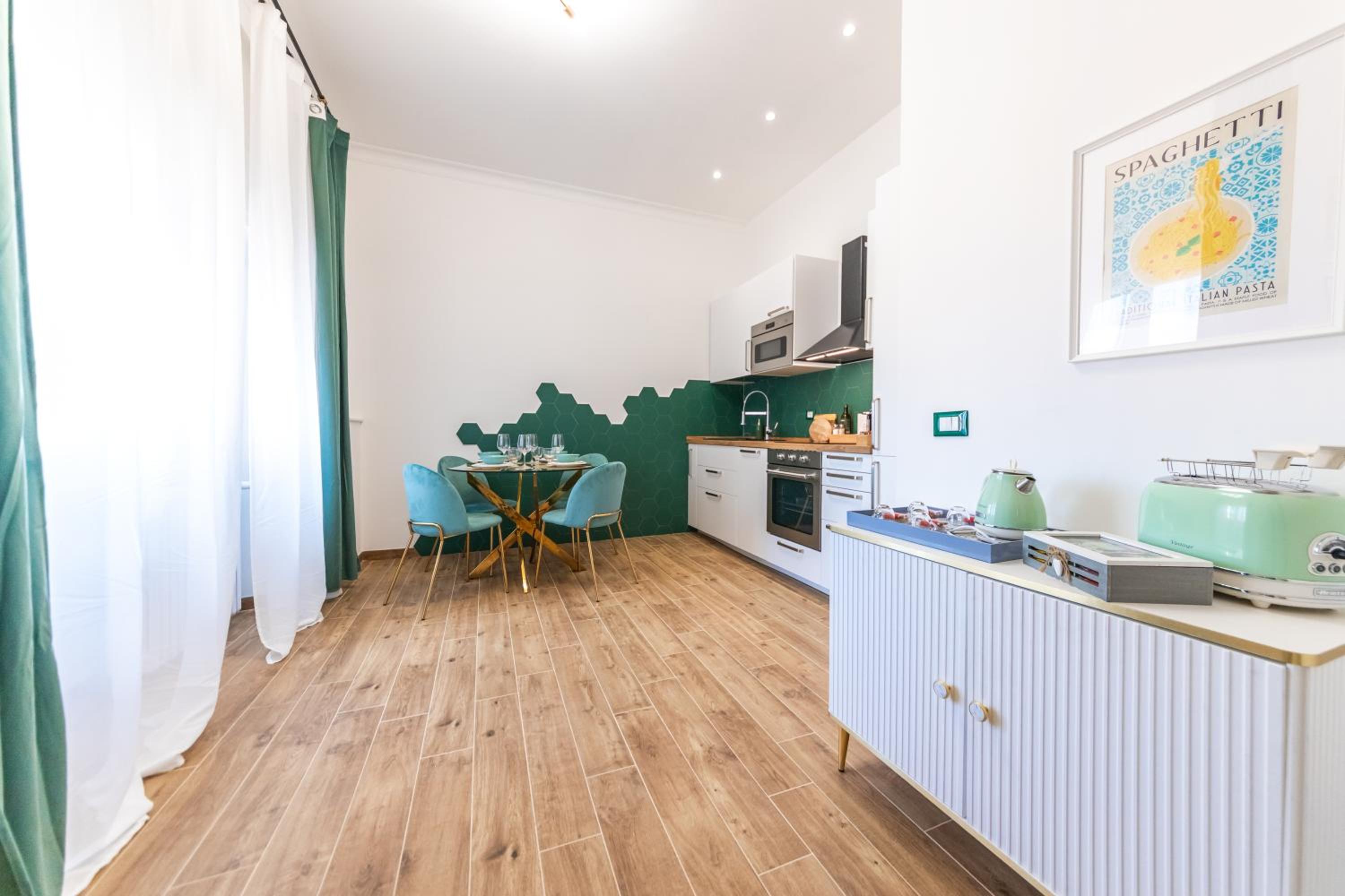 Casa Fen Palazzo Storico - Re di Roma metro A - 2camere2bagni
