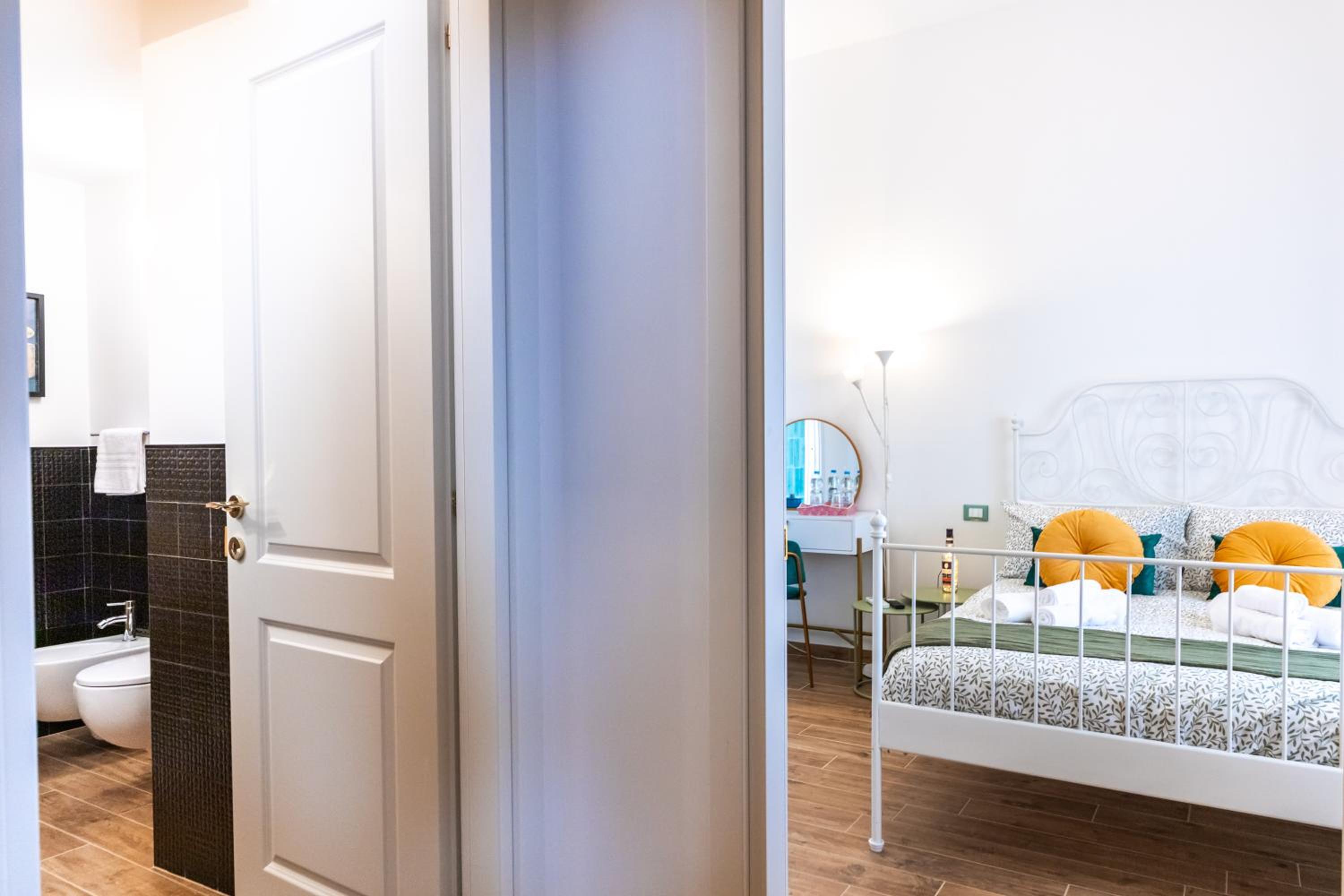 Casa Fen Palazzo Storico - Re di Roma metro A - 2camere2bagni