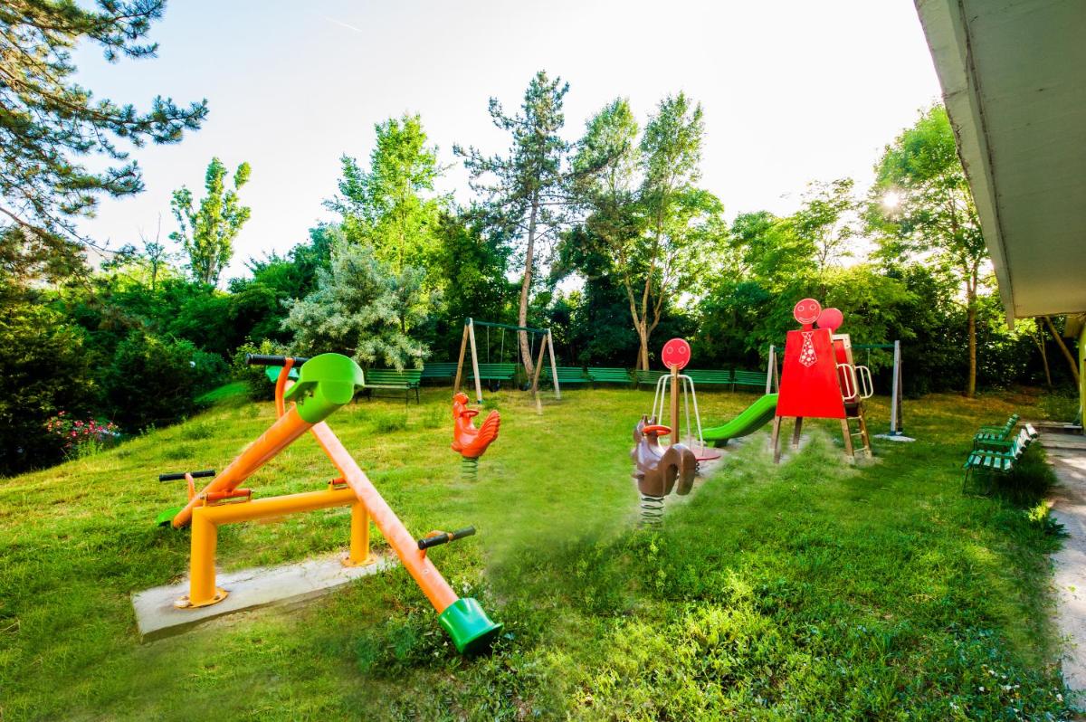 children's play area