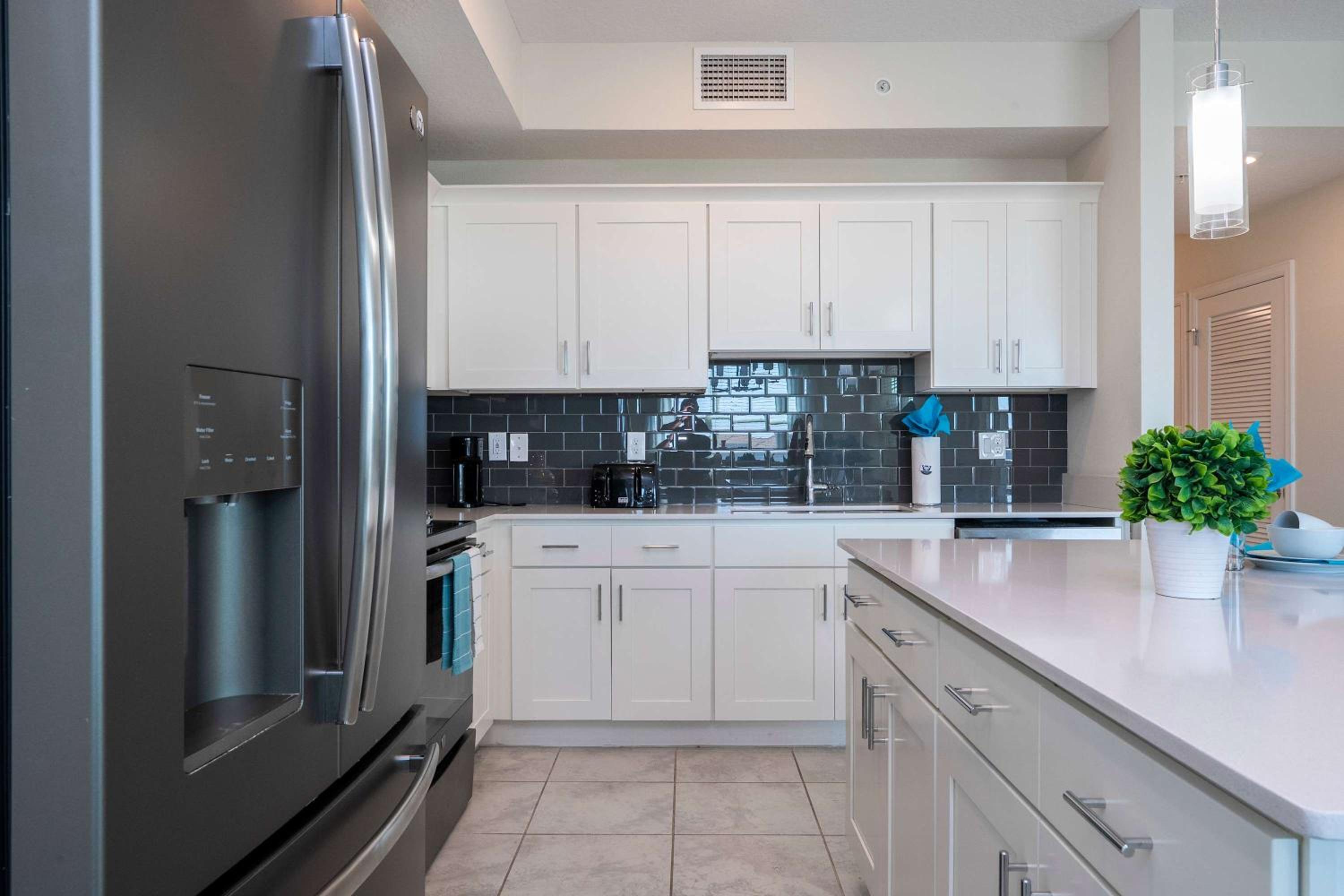 Gorgeous 2Bd Close to Disney at Storey Lake Resort