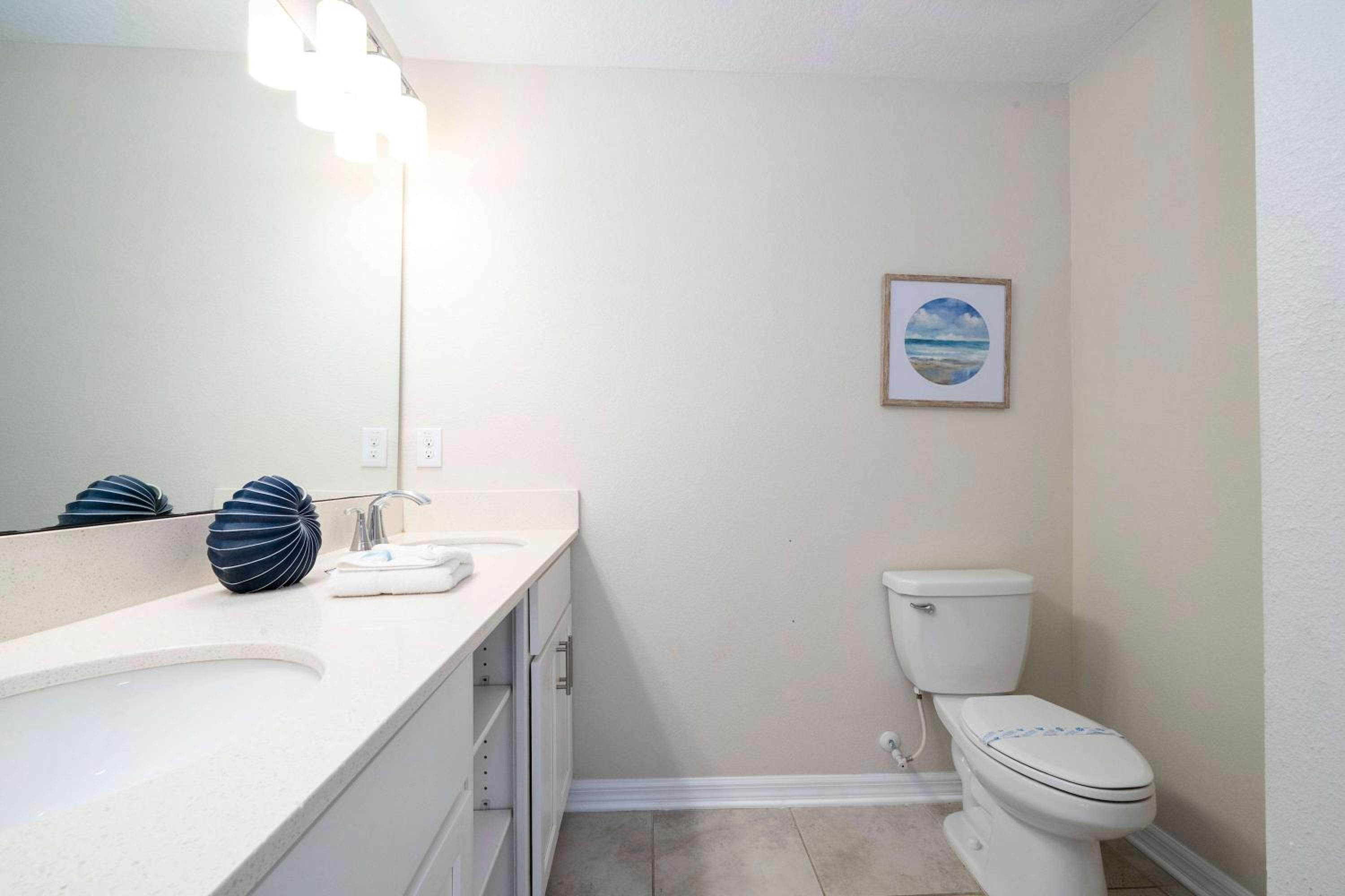 Family Condo 2Bd Close to Disney at Storey Lake Resort