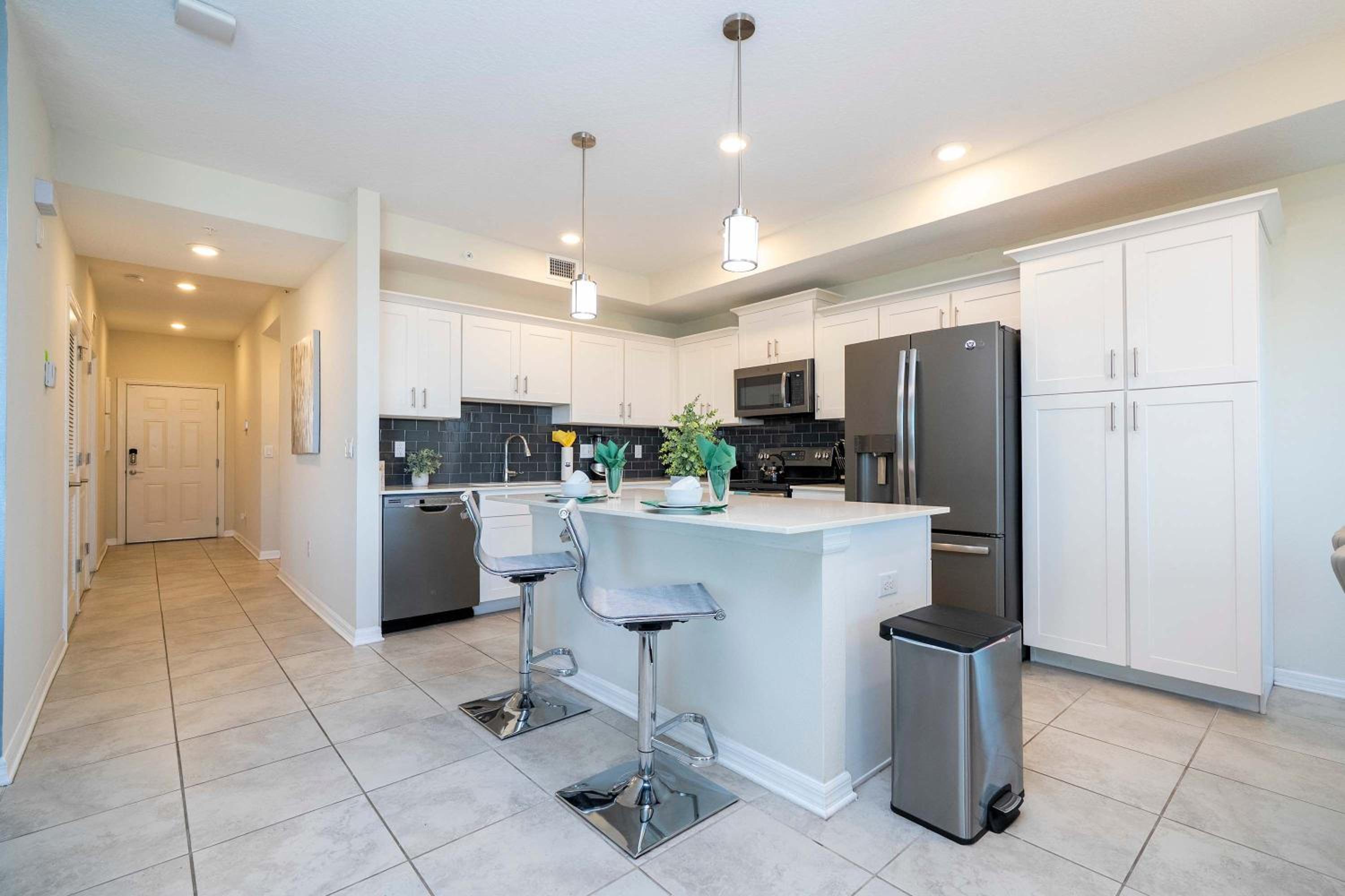 Family Condo 2Bd Close to Disney at Storey Lake Resort