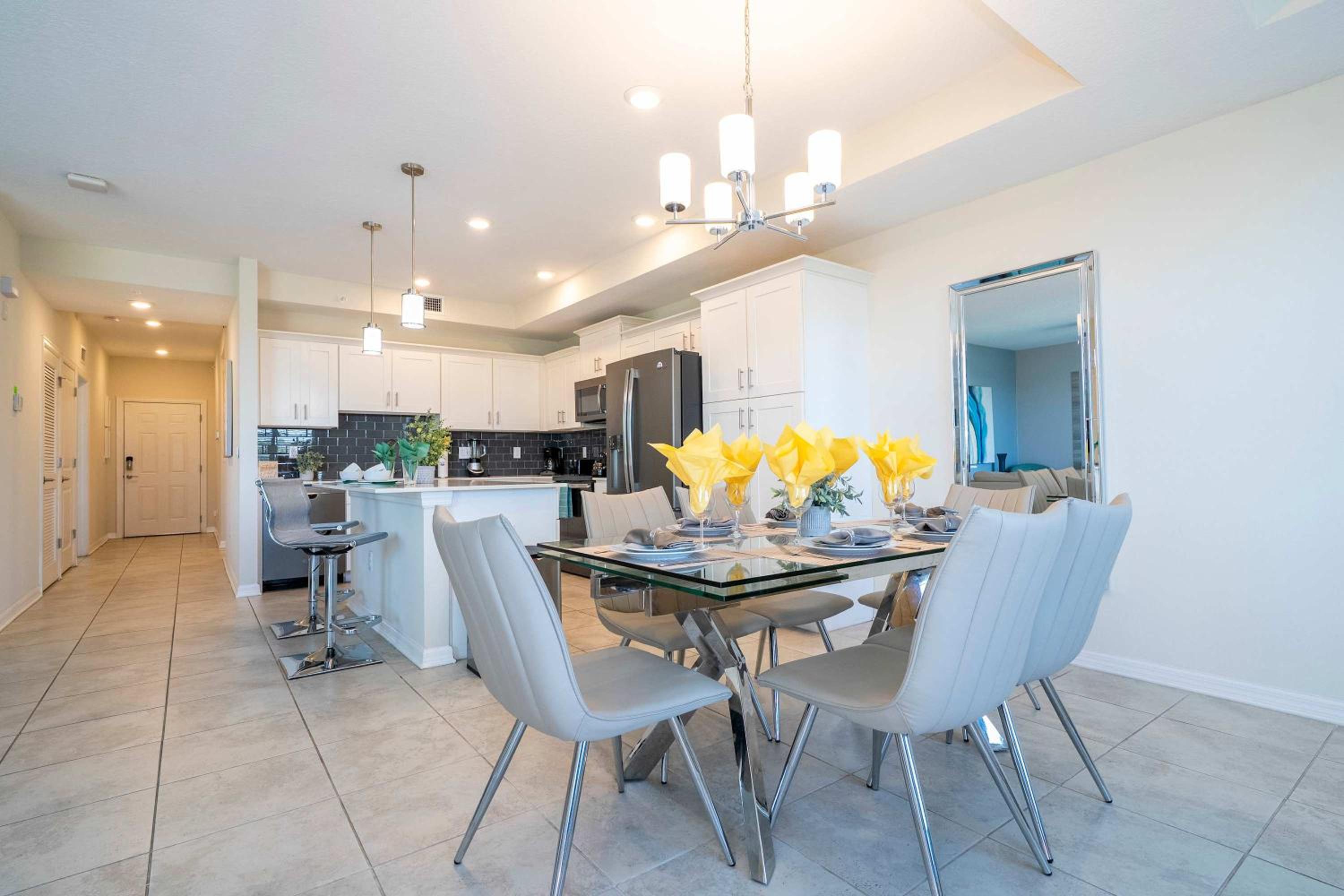 Family Condo 2Bd Close to Disney at Storey Lake Resort