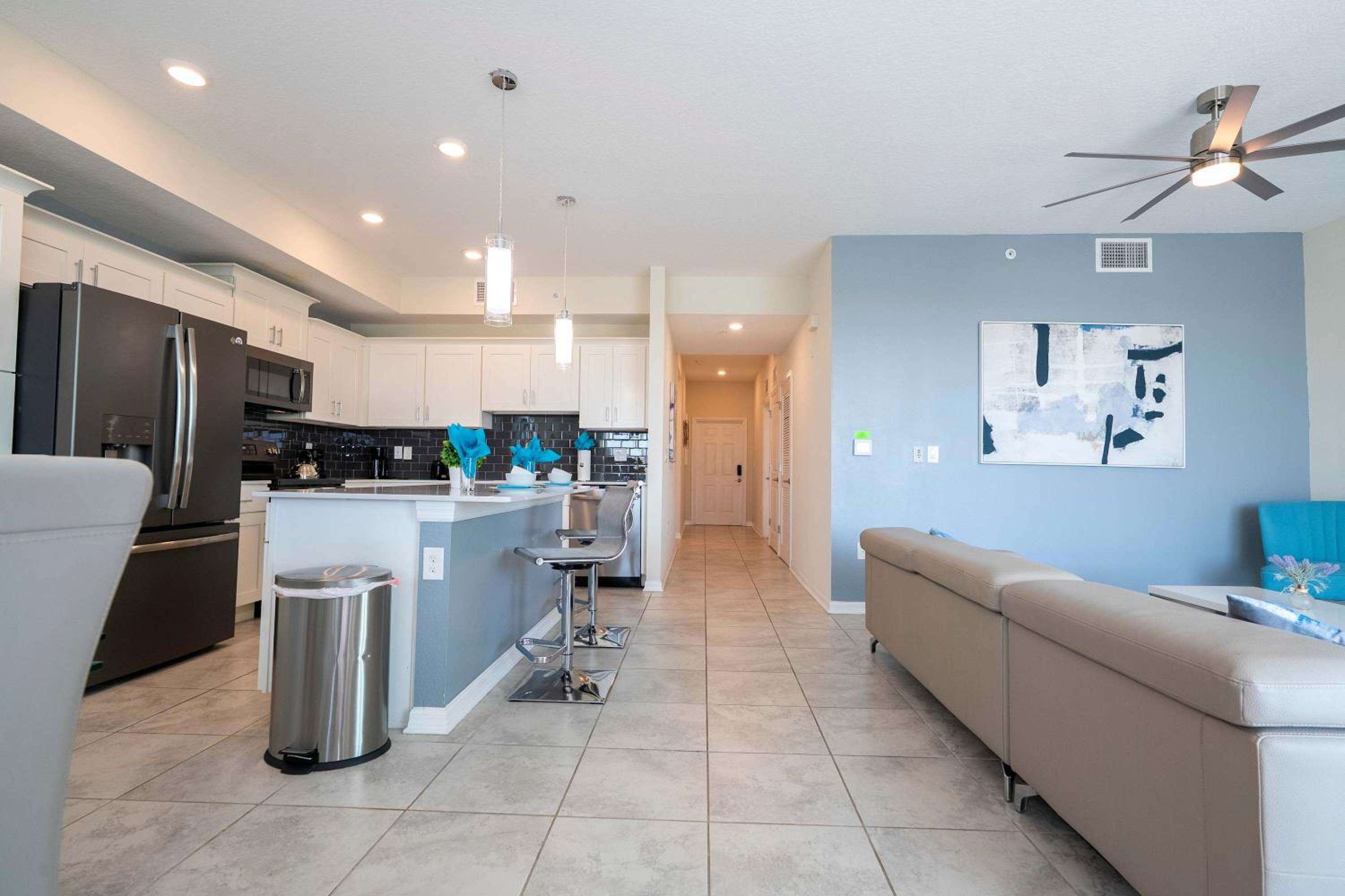 Gorgeous 2Bd Close to Disney at Storey Lake Resort