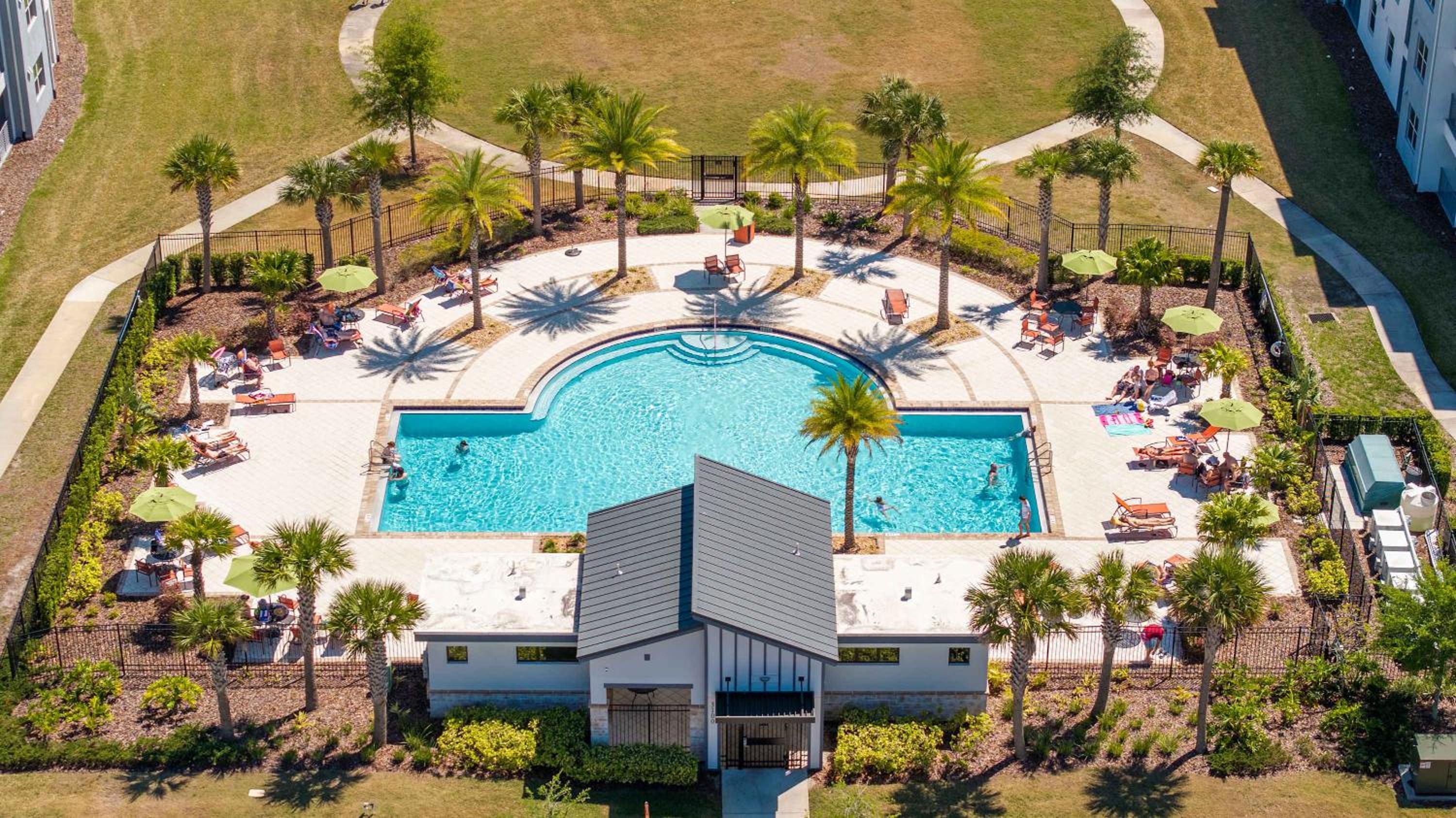 Family Condo 2Bd Close to Disney at Storey Lake Resort