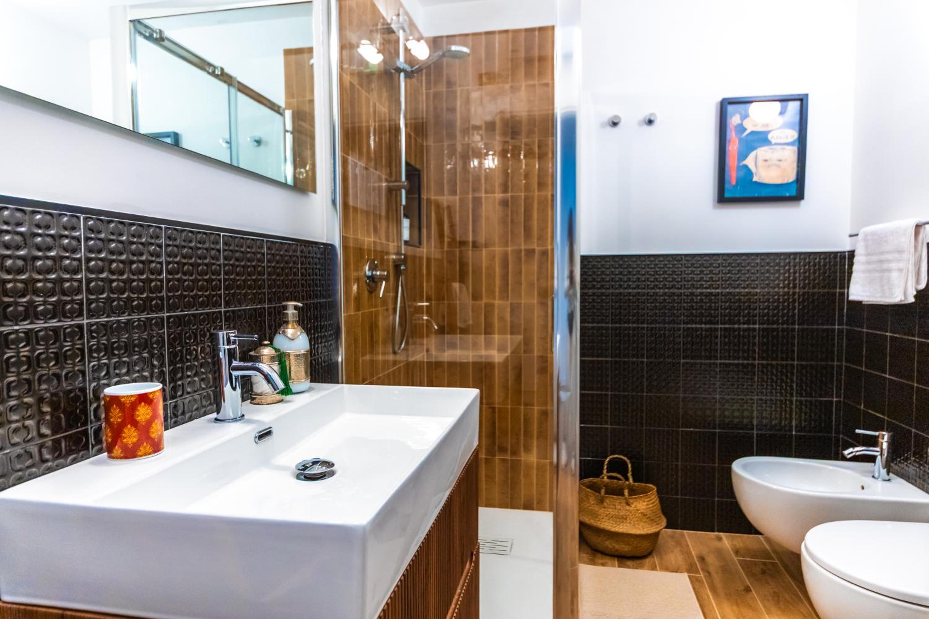 Casa Fen Palazzo Storico - Re di Roma metro A - 2camere2bagni