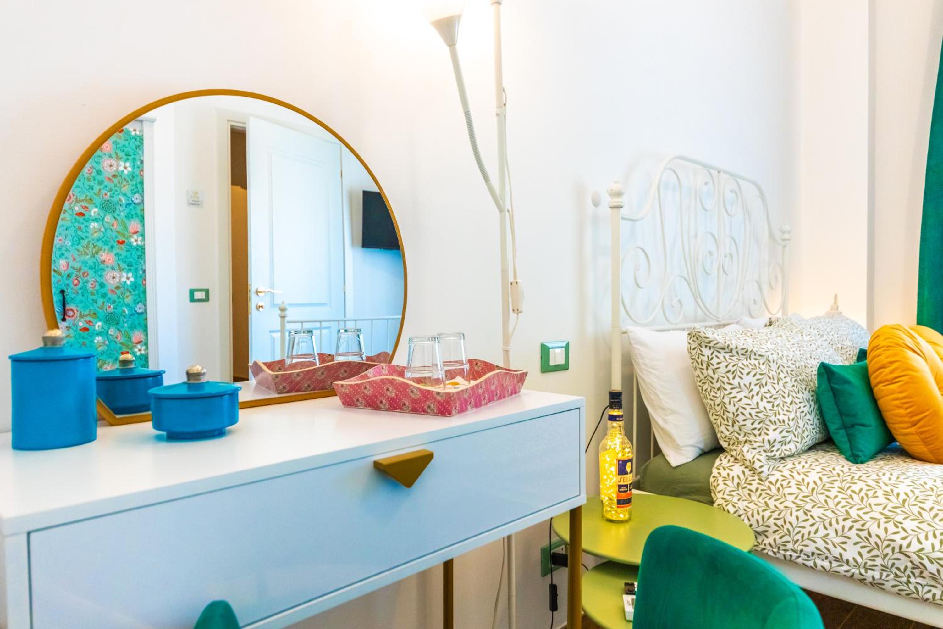 Casa Fen Palazzo Storico - Re di Roma metro A - 2camere2bagni
