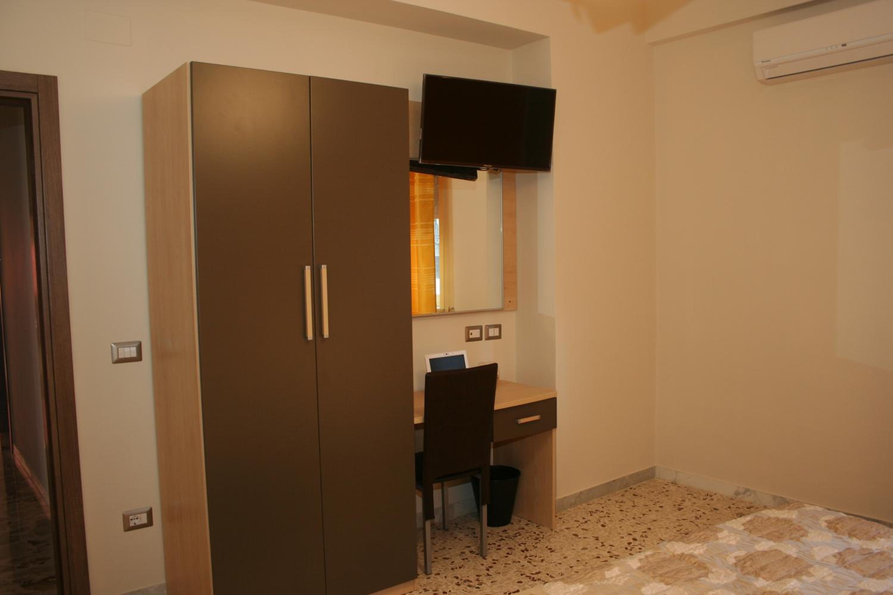 Photo 30