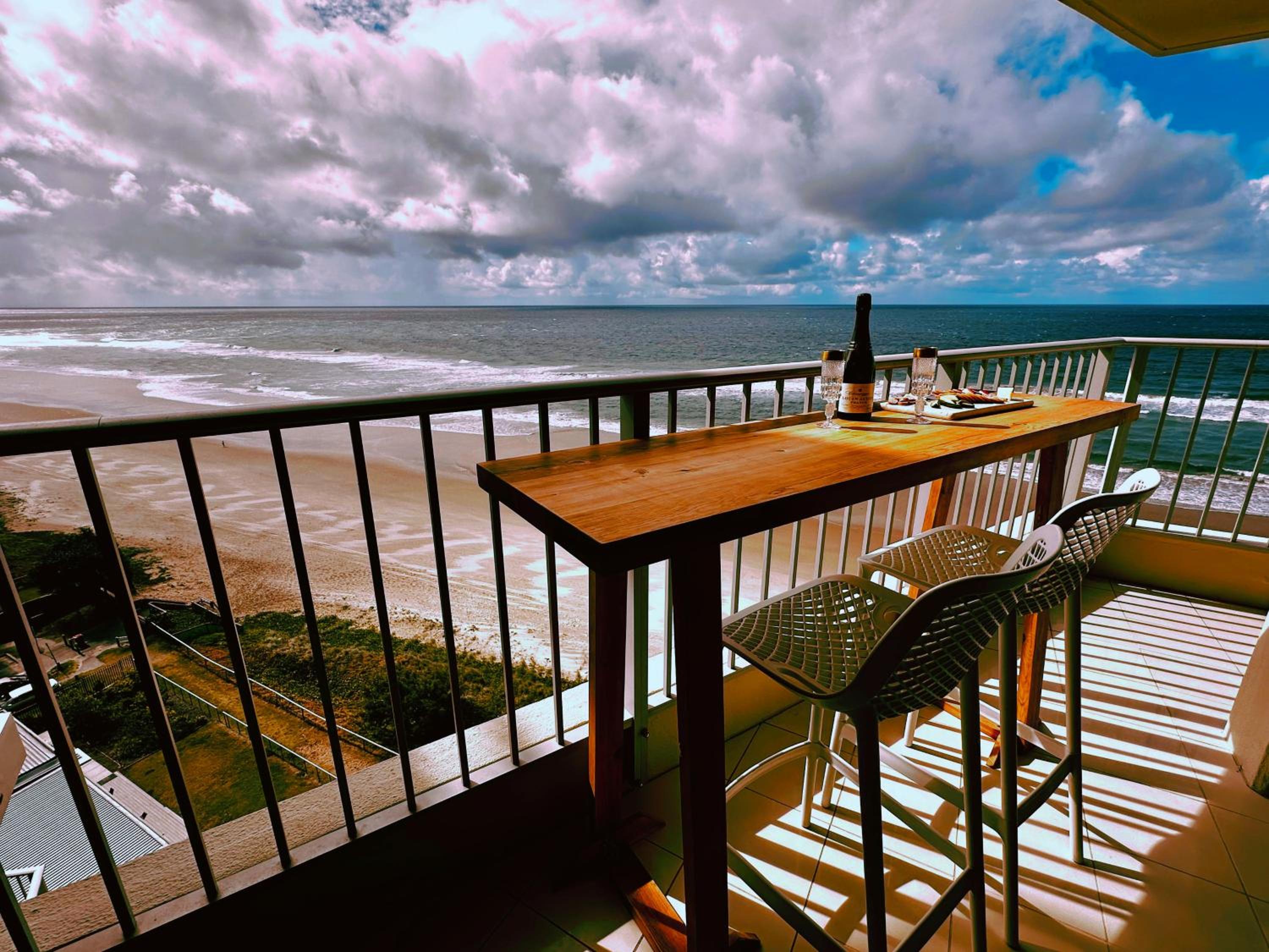 Beachfront 2BR Stunning Views Balcony Heated Pool