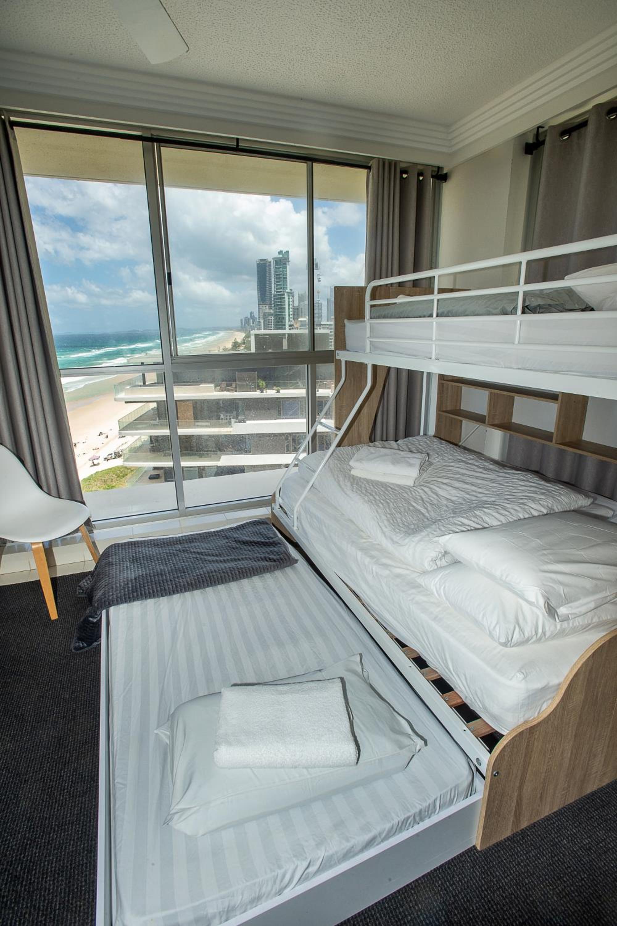 Beachfront 2BR Stunning Views Balcony Heated Pool