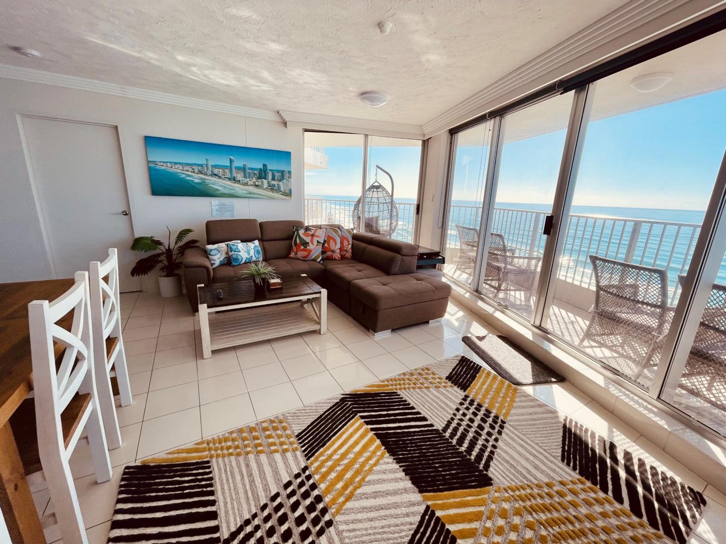 Beachfront 2BR Stunning Views Balcony Heated Pool