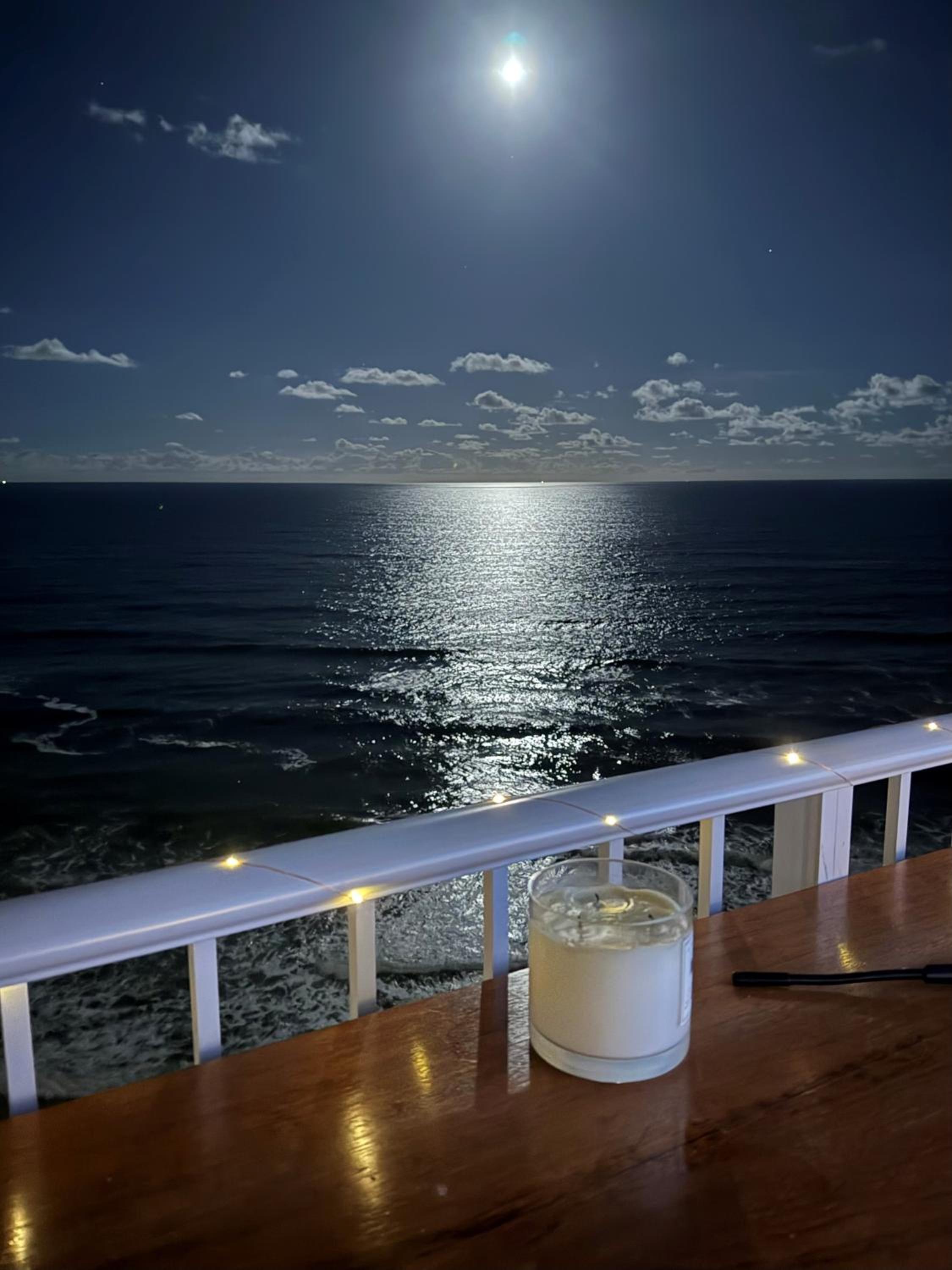 Beachfront 2BR Stunning Views Balcony Heated Pool