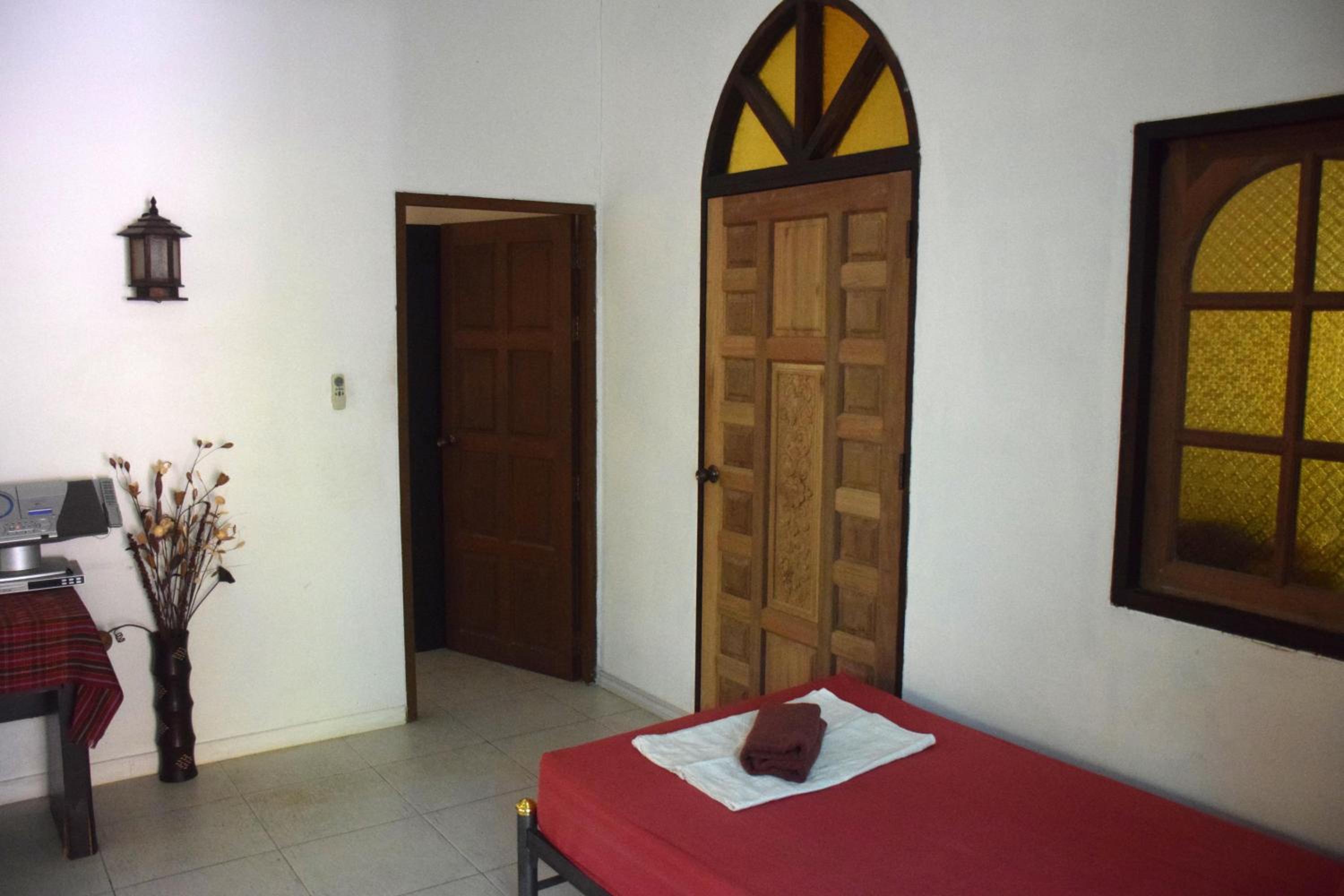 Sanuk bungalows
