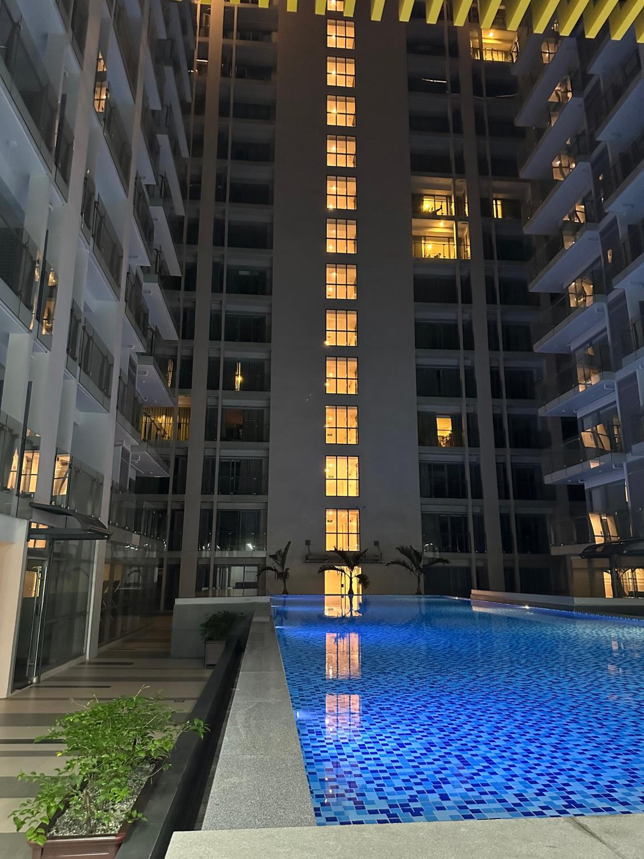 Spacious Unit & High-Floor Hotel near City of Dreams, Airport, Okada, and Solaire Casino