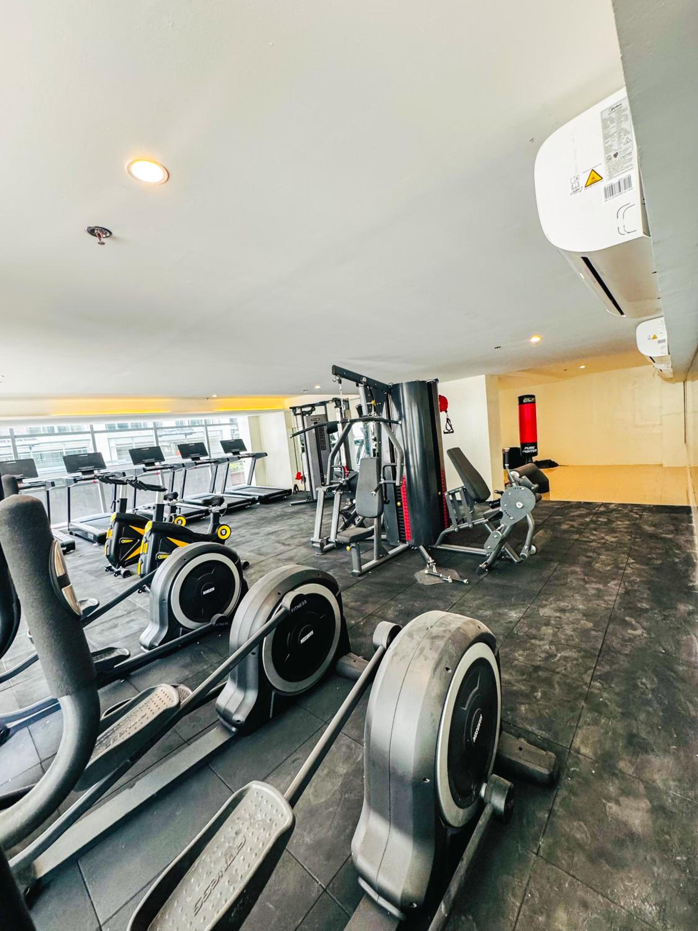 Spacious Unit & High-Floor Hotel near City of Dreams, Airport, Okada, and Solaire Casino