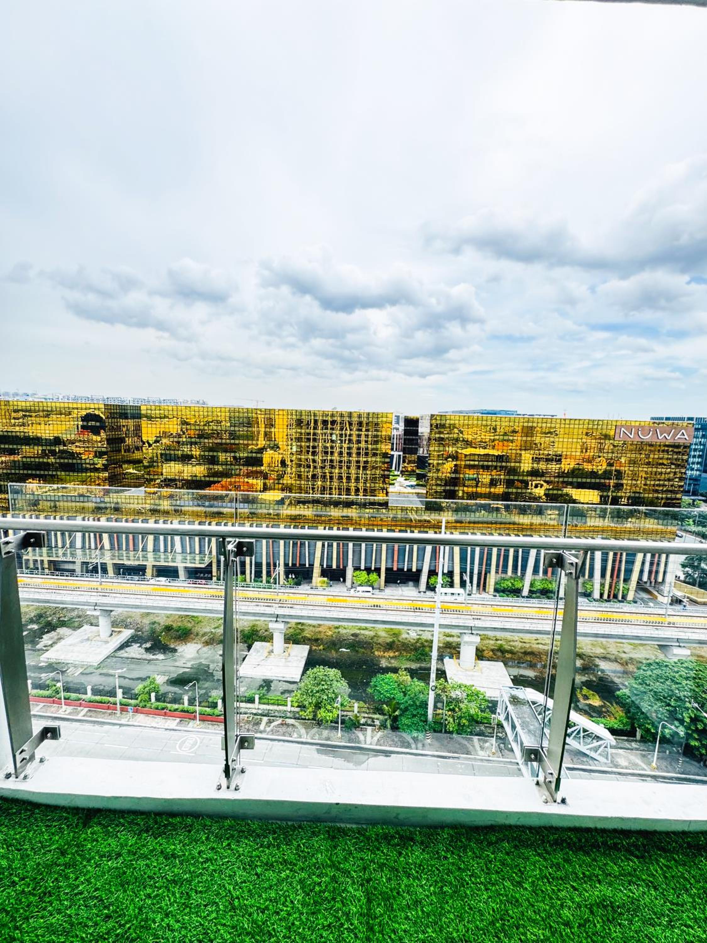 Spacious Unit & High-Floor Hotel near City of Dreams, Airport, Okada, and Solaire Casino