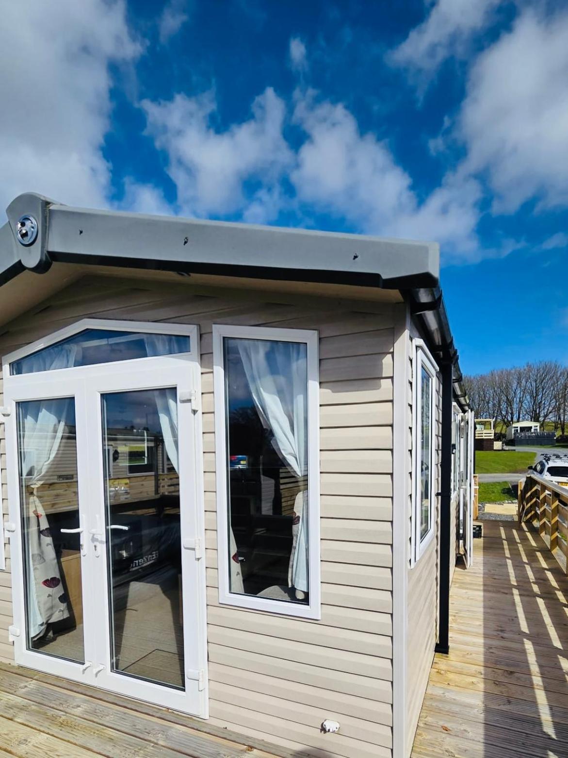 The Canny View at Three Lochs Holiday Park in Balminnoch 3 bedroom sleeps upto 8 guests