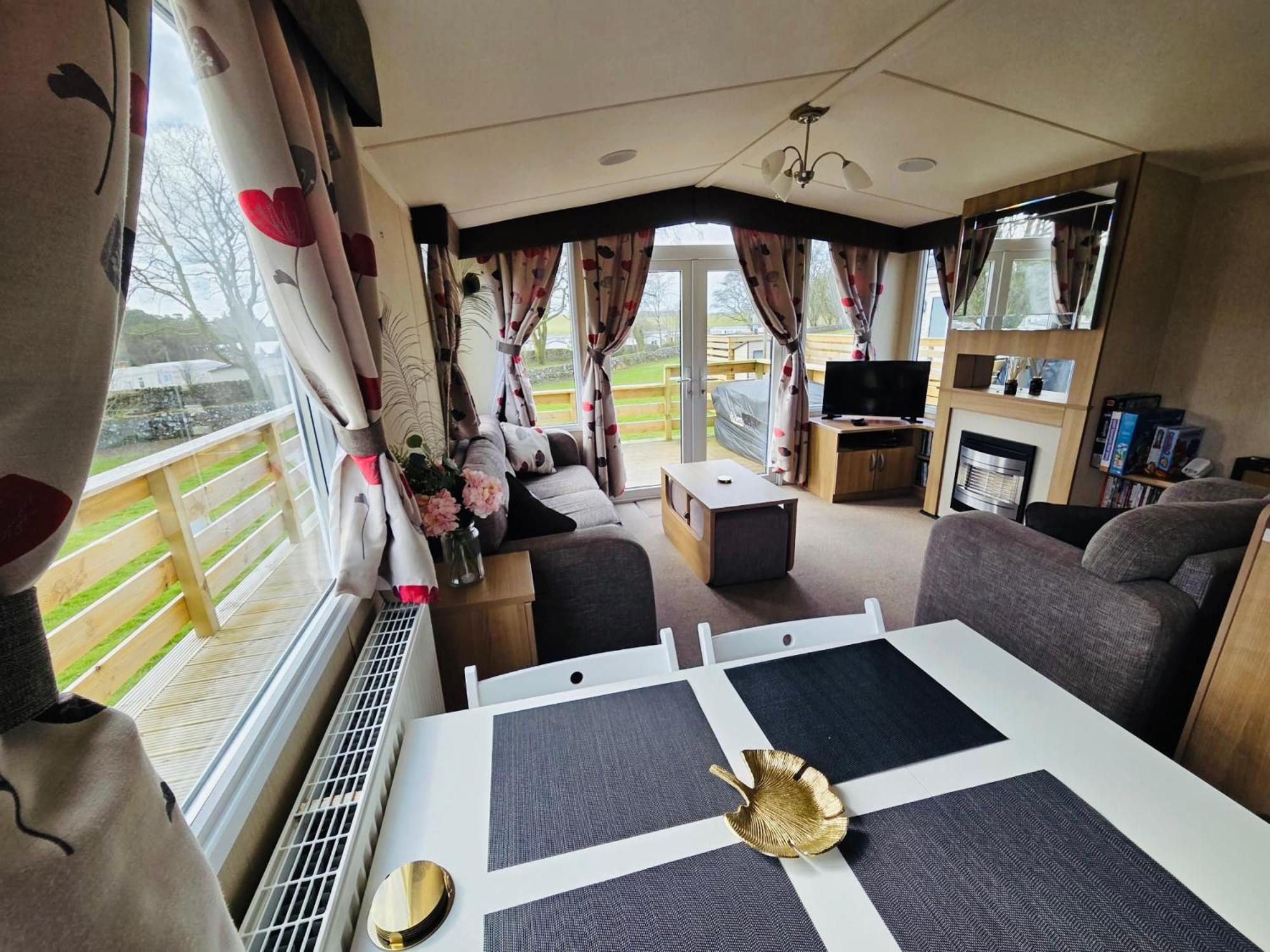 The Canny View at Three Lochs Holiday Park in Balminnoch 3 bedroom sleeps upto 8 guests