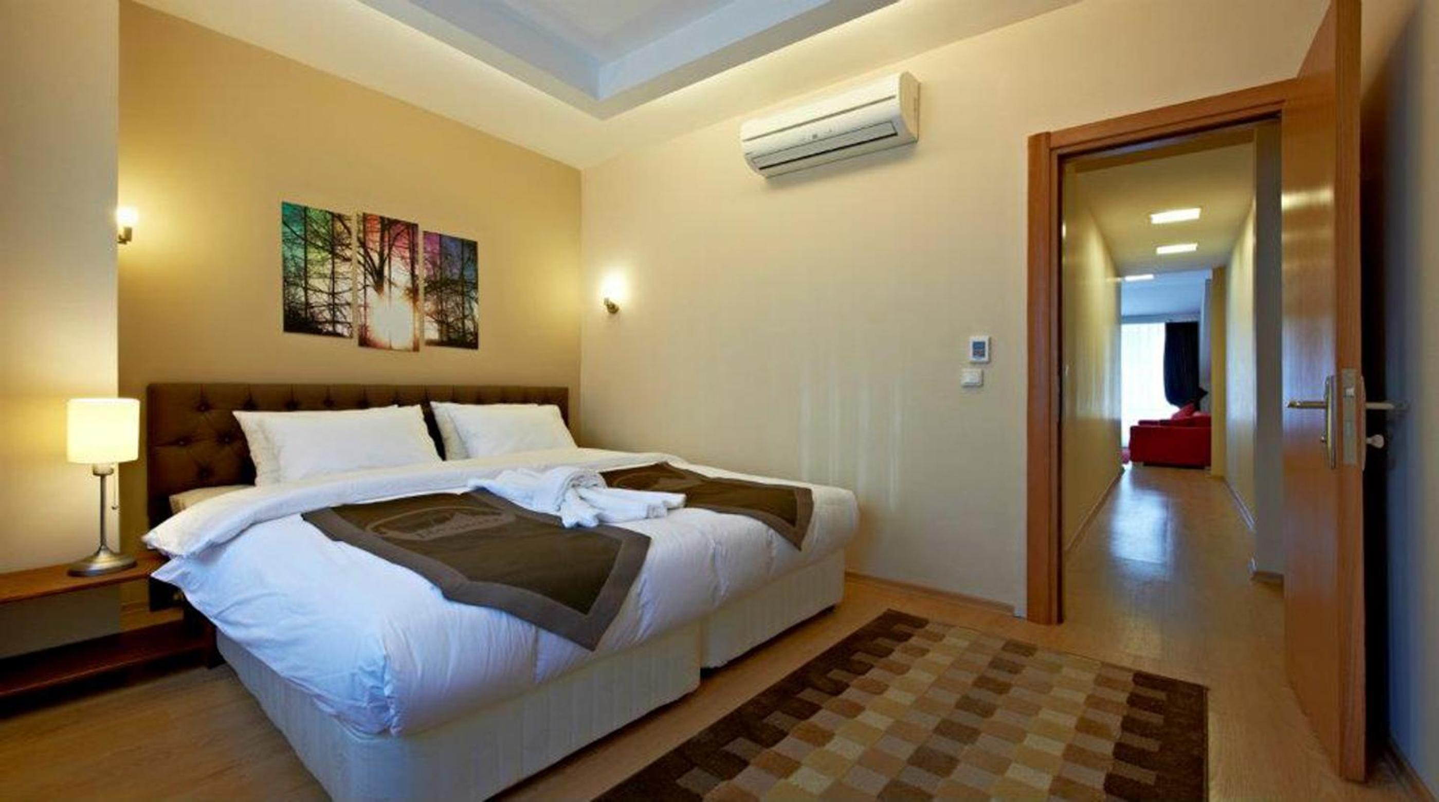 Retropera - Image 27