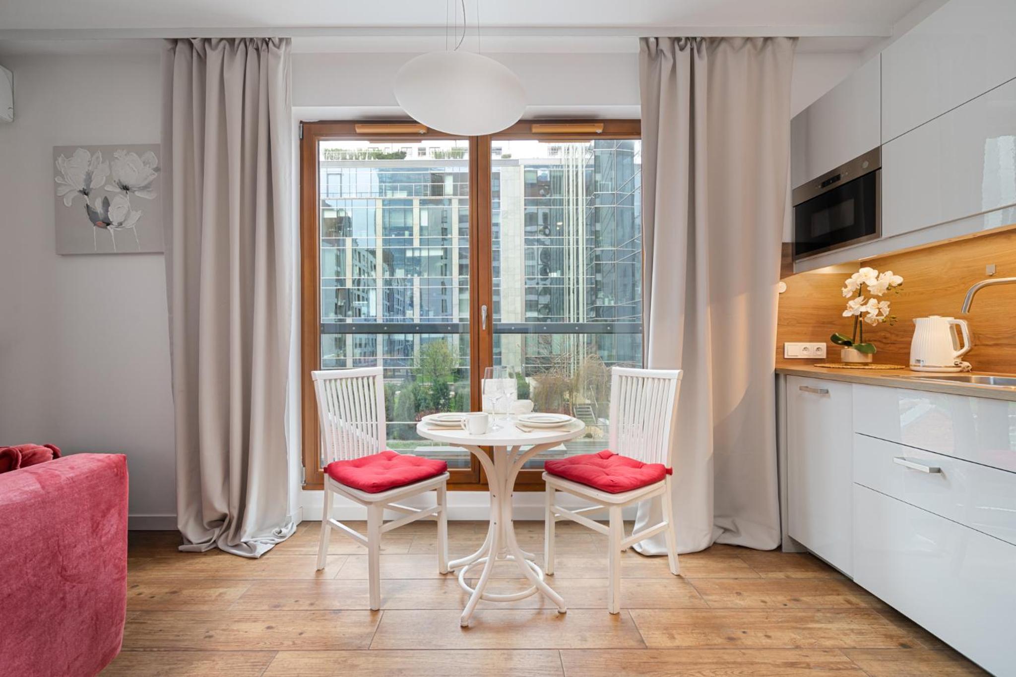 Urban Chic - One Bedroom Apartment - Warsaw Stays&G85-5