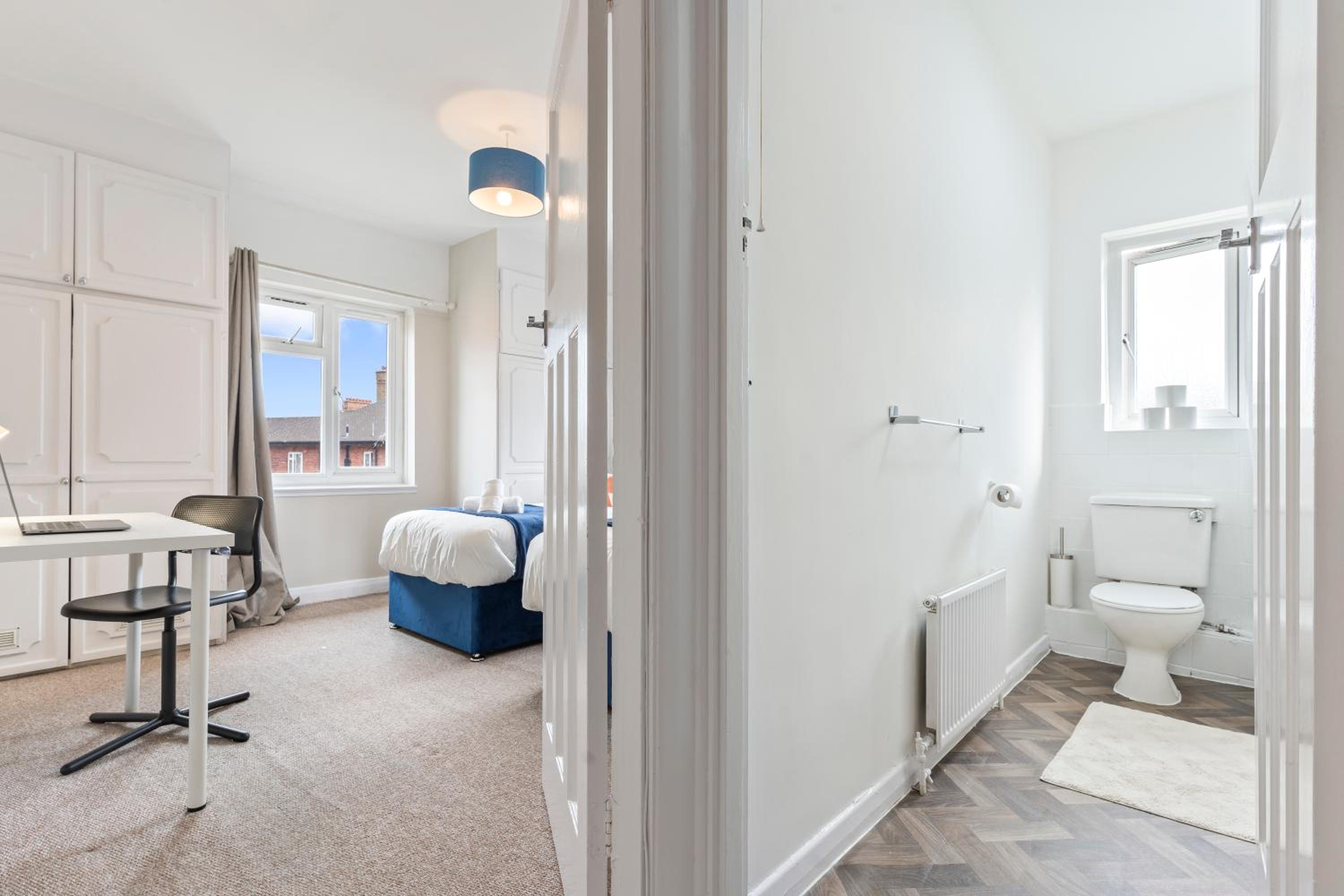 Wembley Stadium 2 Bed Apartment Tube Station