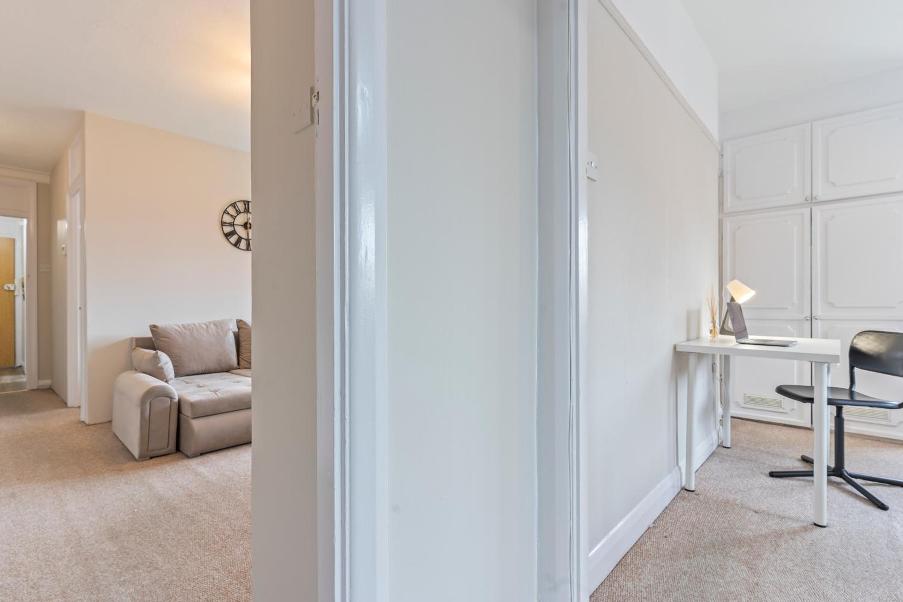 Wembley Stadium 2 Bed Apartment Tube Station