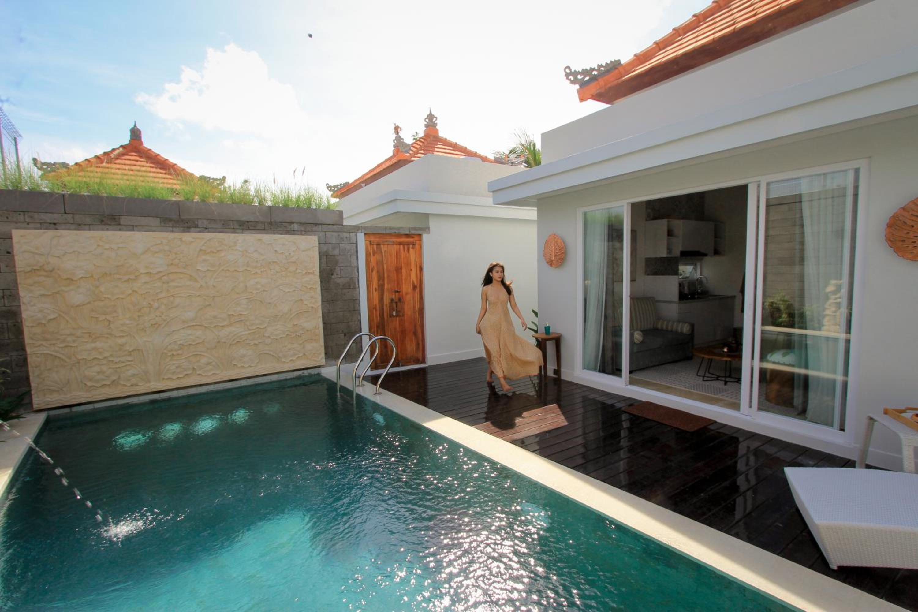 Saka Luxury Villa