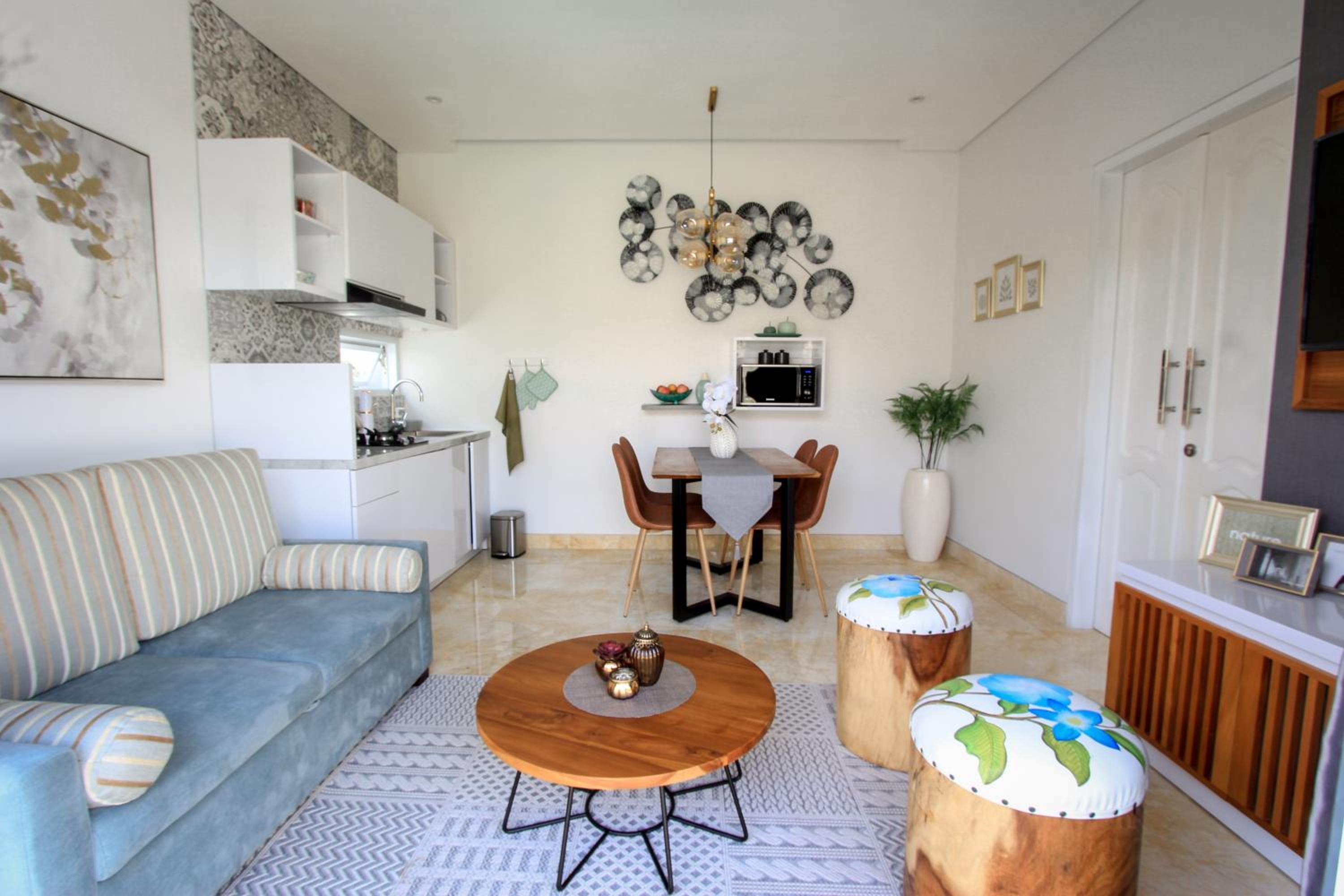 Saka Luxury Villa