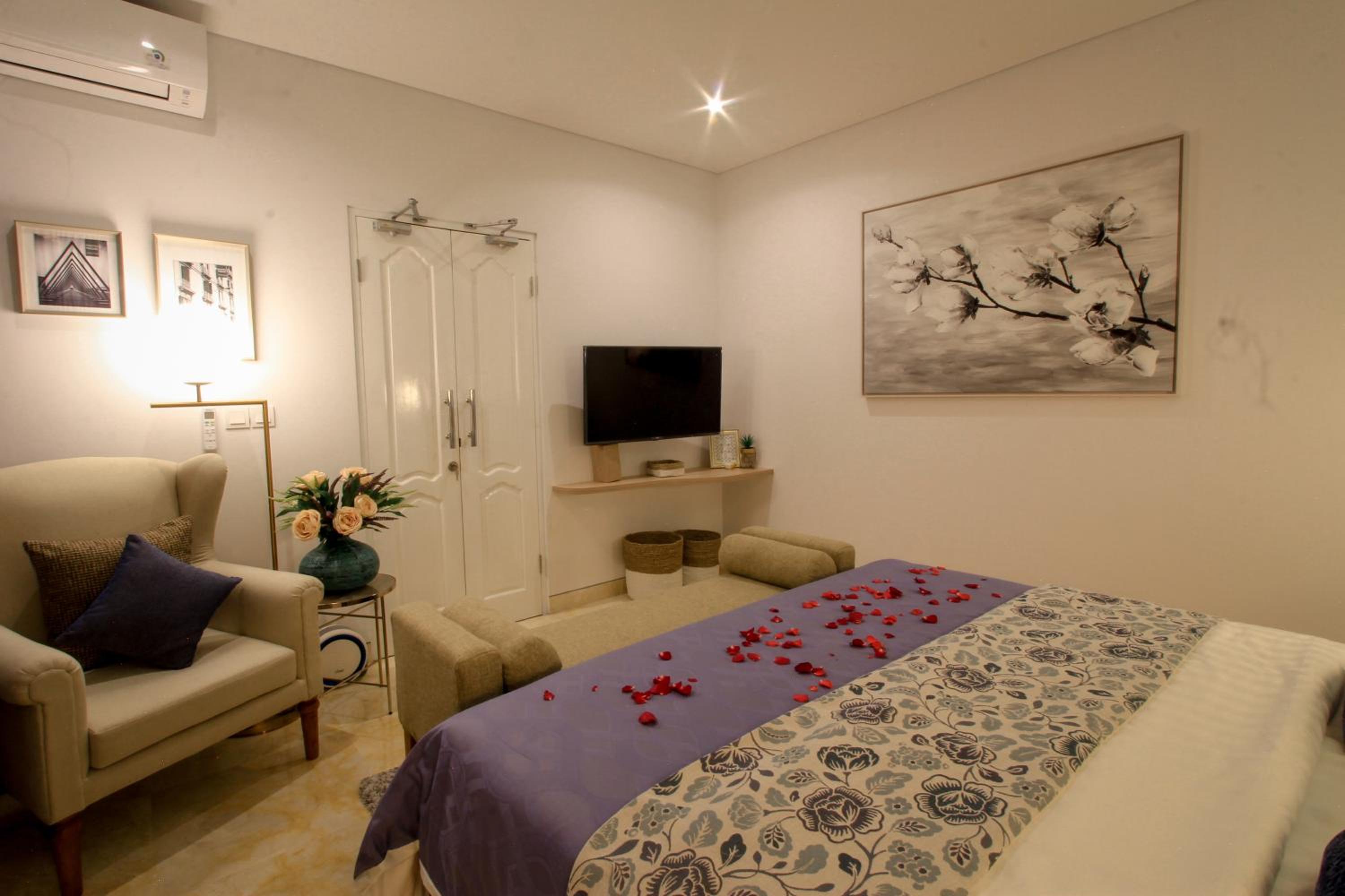 Saka Luxury Villa