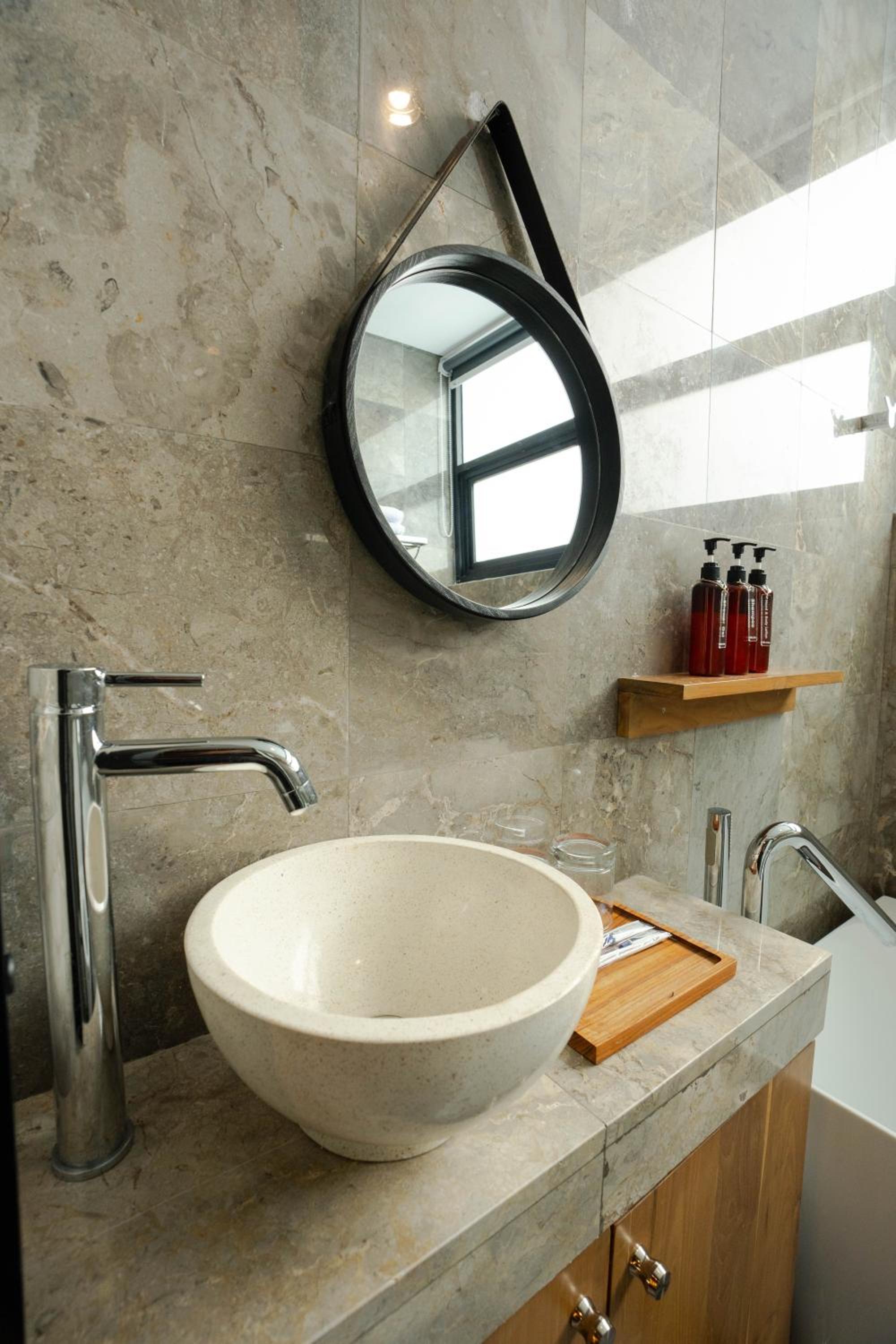 Saka Luxury Villa