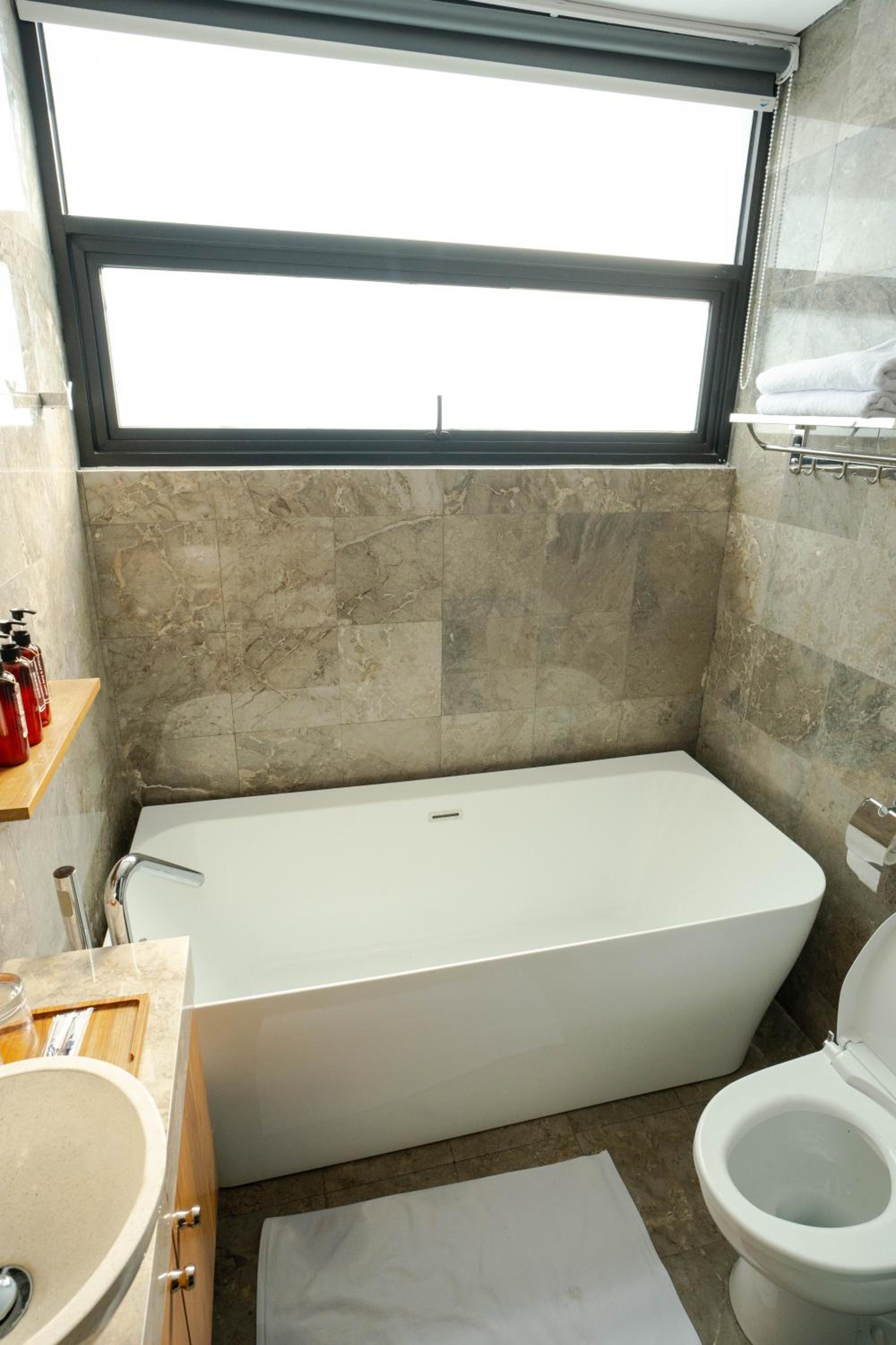 Saka Luxury Villa