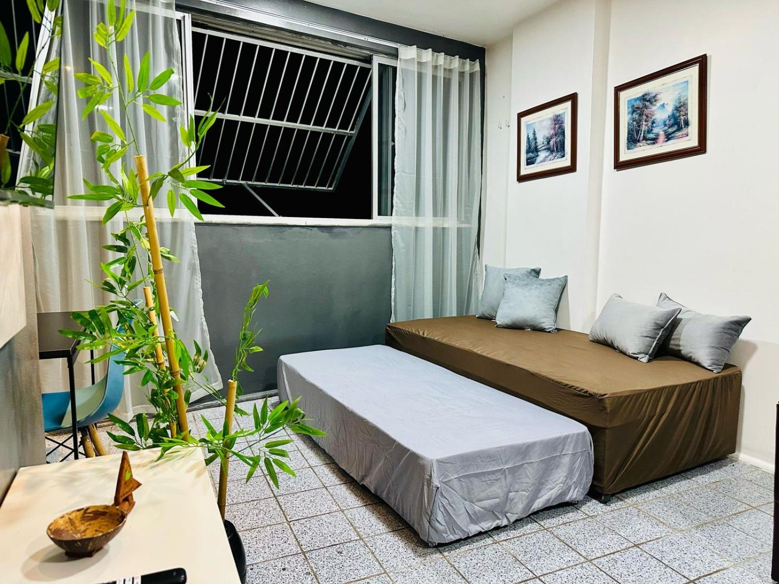 Vista mar, piscina, na praia do futuro, com Ar condicionado e Wi-Fi