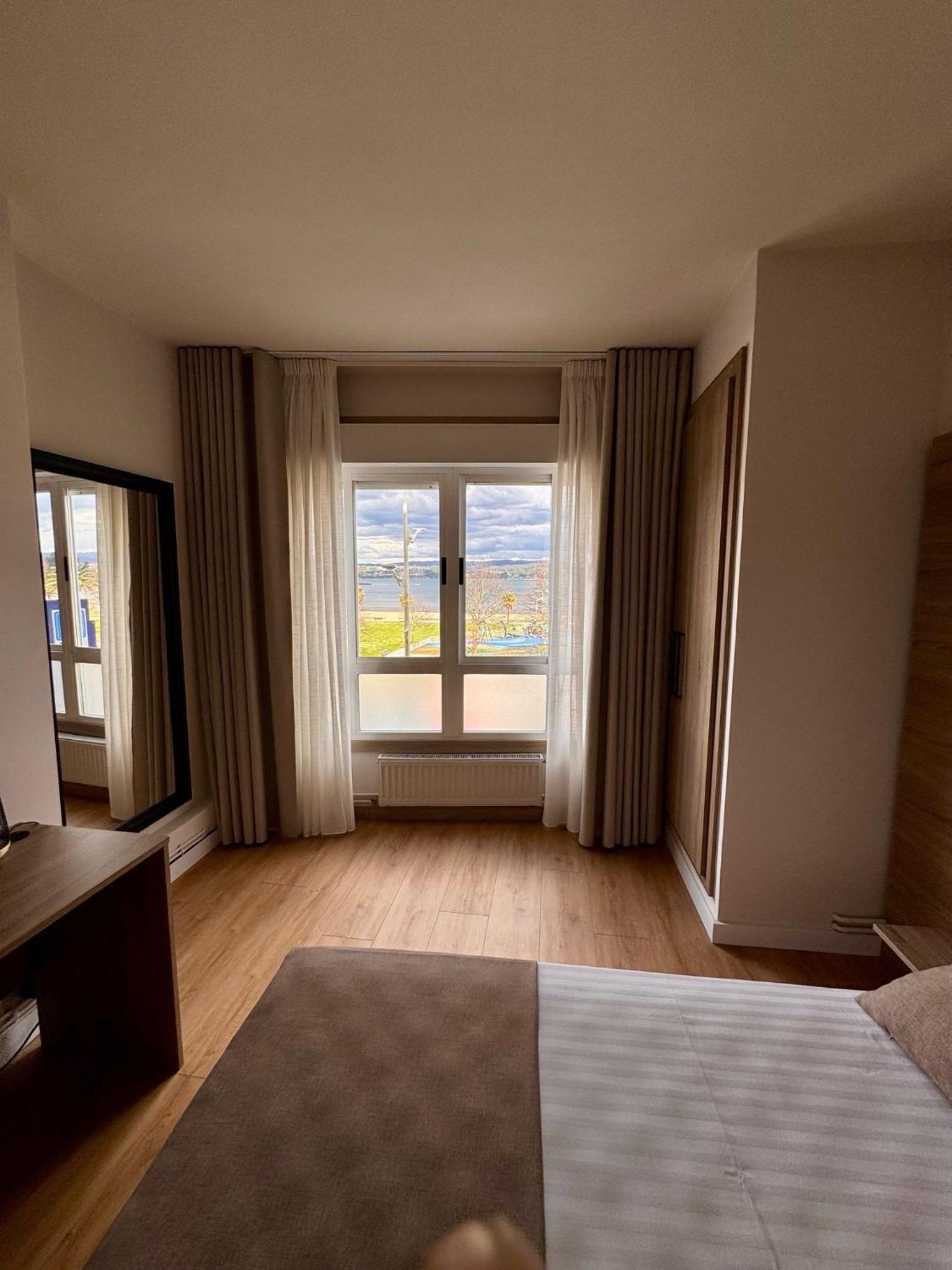 Miramar Suites